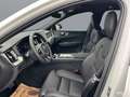 Volvo XC60 Black Edition Ultra, T6 AWD Plug-in Hybrid, Elektrisch/Benzi Weiß - thumbnail 9
