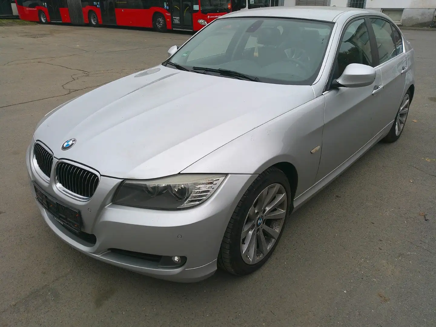 BMW 325 i Edition Silber - 1