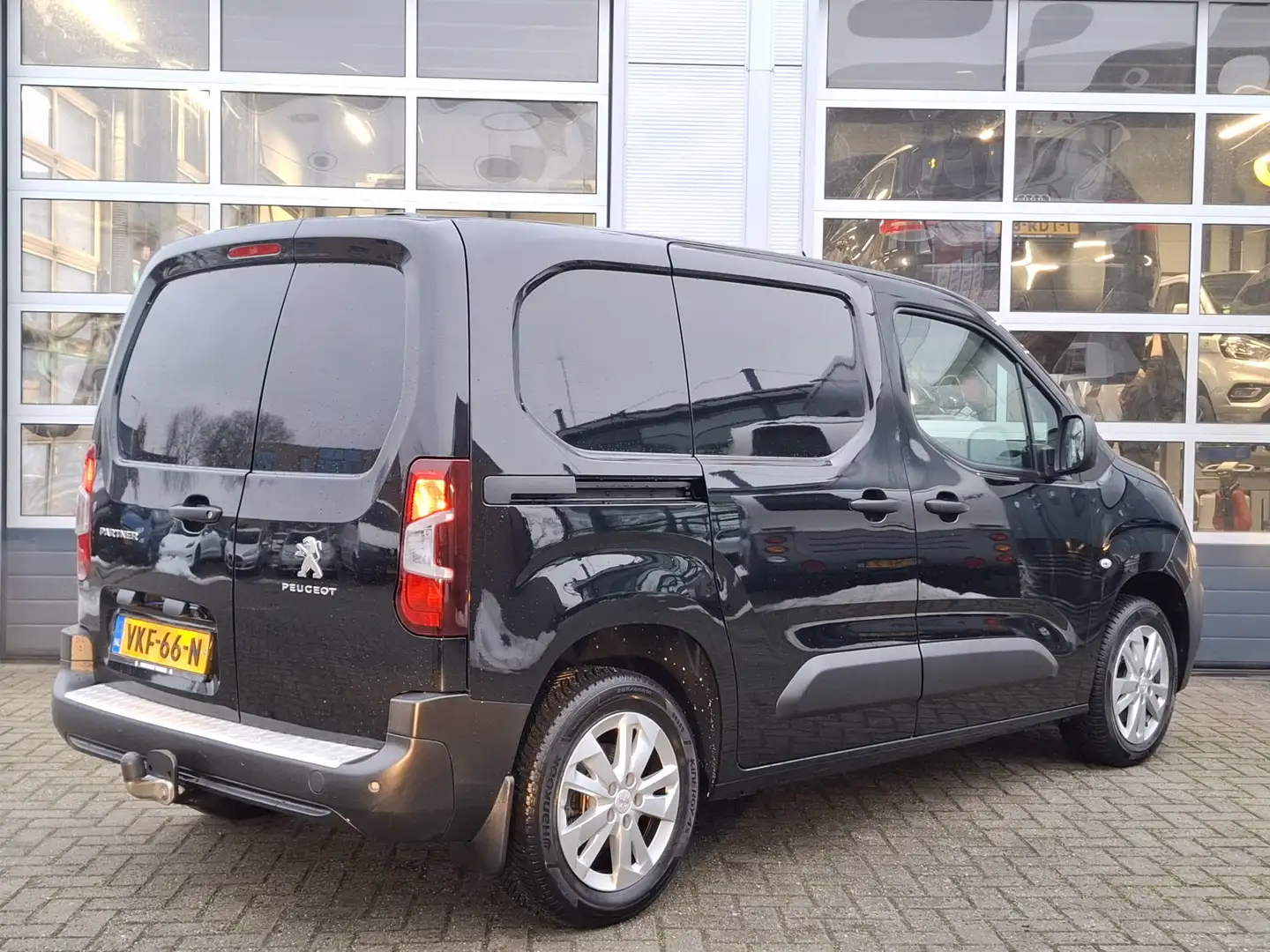 Peugeot Partner 1.5 BlueHDI Premium | Navigatie/Android/Apple Carp Noir - 2