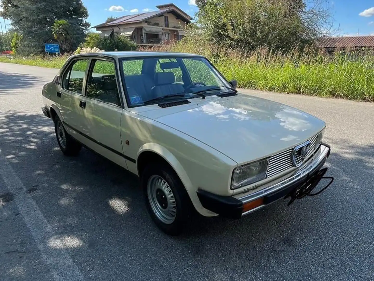 Alfa Romeo Alfetta 1.6 Béžová - 2