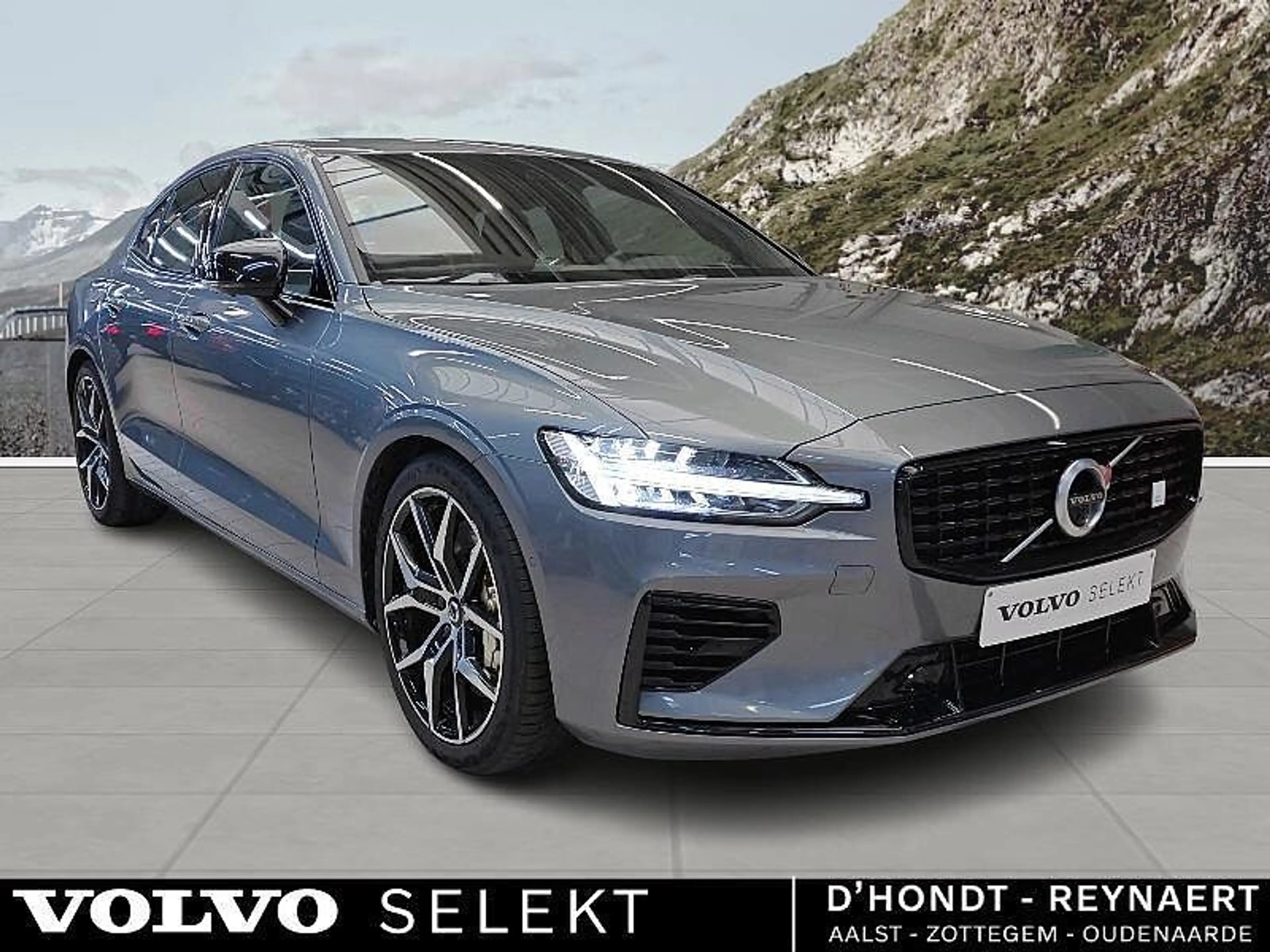 Volvo S60 T8 Polestar Engineered - FULL OPTION — photo 2