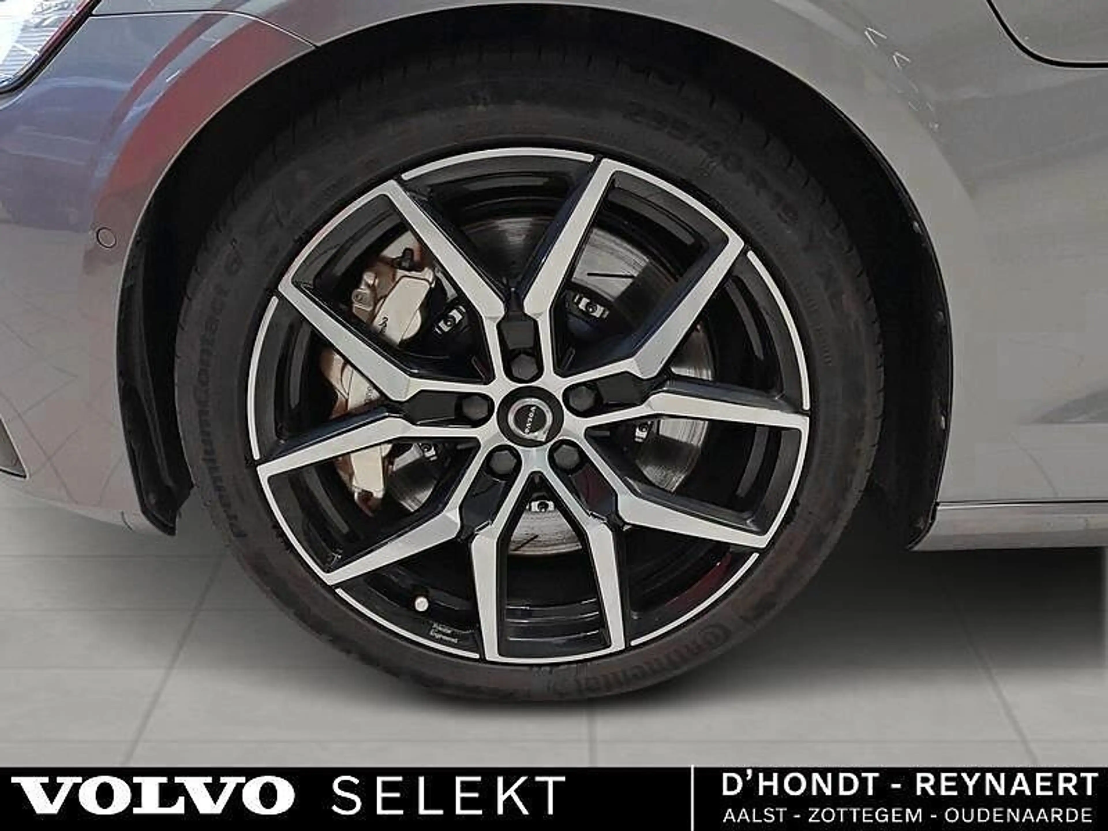 Volvo S60 T8 Polestar Engineered - FULL OPTION — photo 5