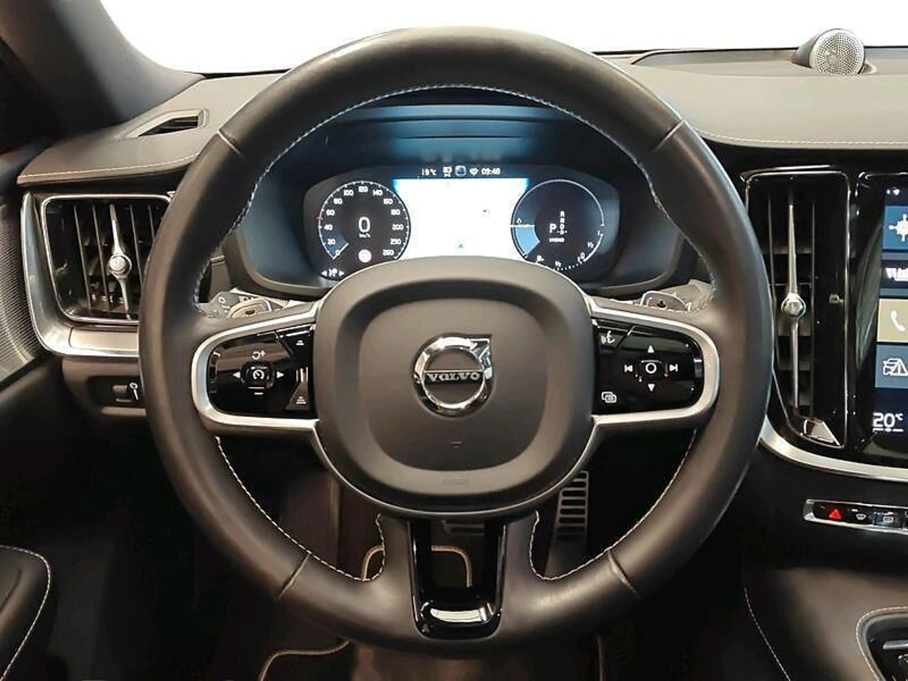 Volvo S60 T8 Polestar Engineered - FULL OPTION — photo 8