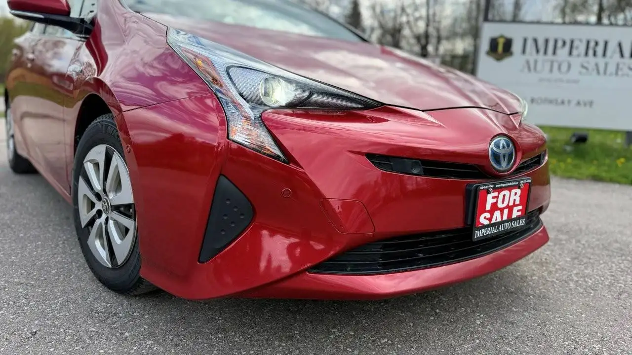 Toyota Prius снимка Toyota Prius