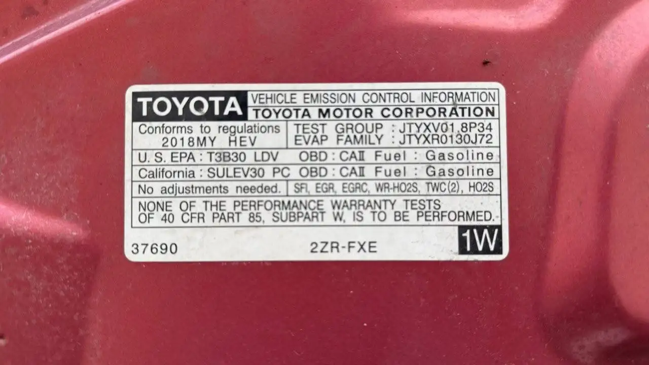 Toyota Prius снимка Toyota Prius