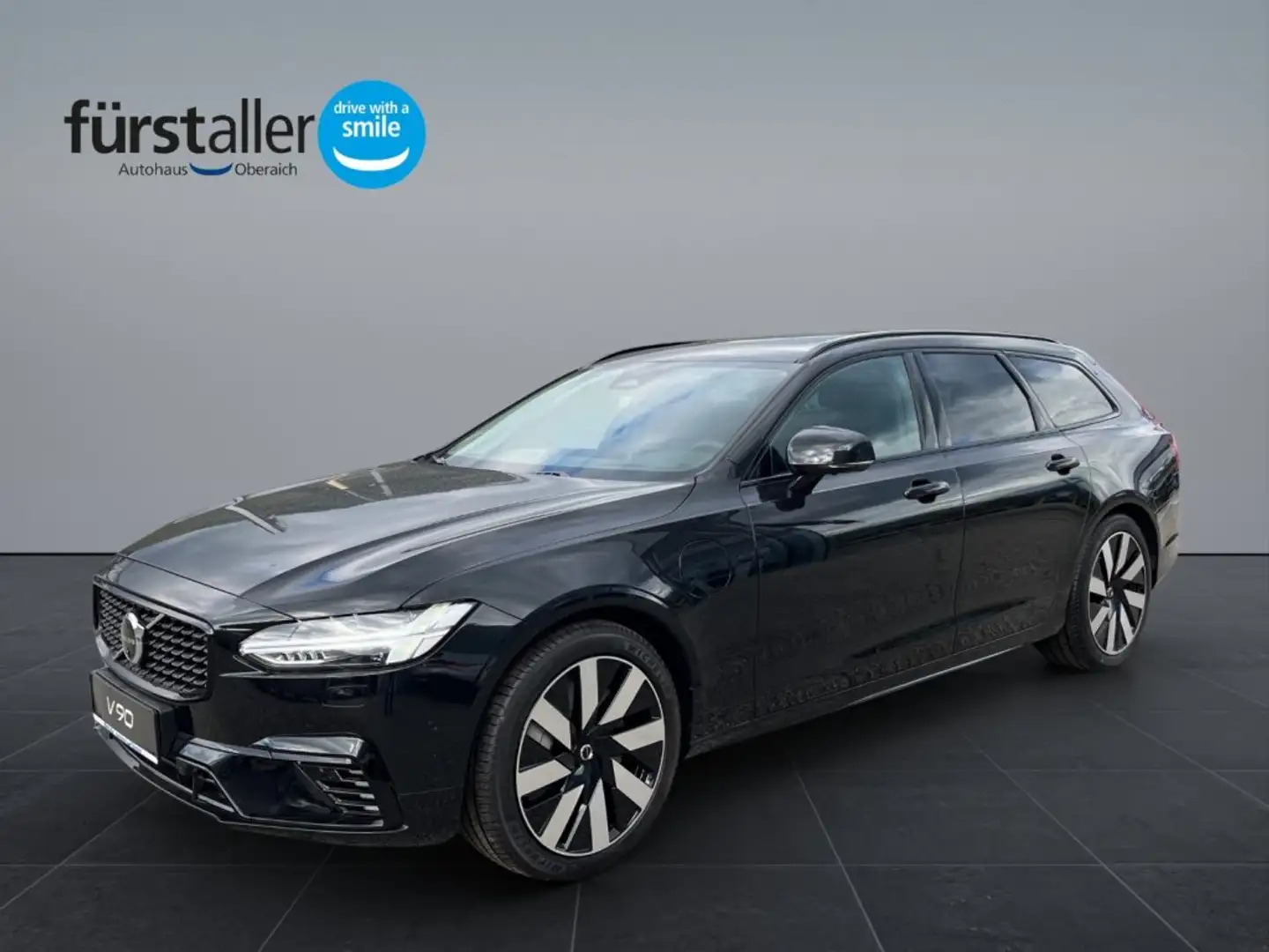 Volvo V90 Ultra, T6 AWD Plug-in Hybrid, Elektrisch/Benzin, Dark Noir - 1