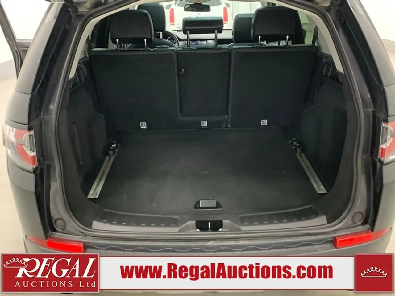 Land Rover Discovery Sport снимка Land Rover Discovery Sport