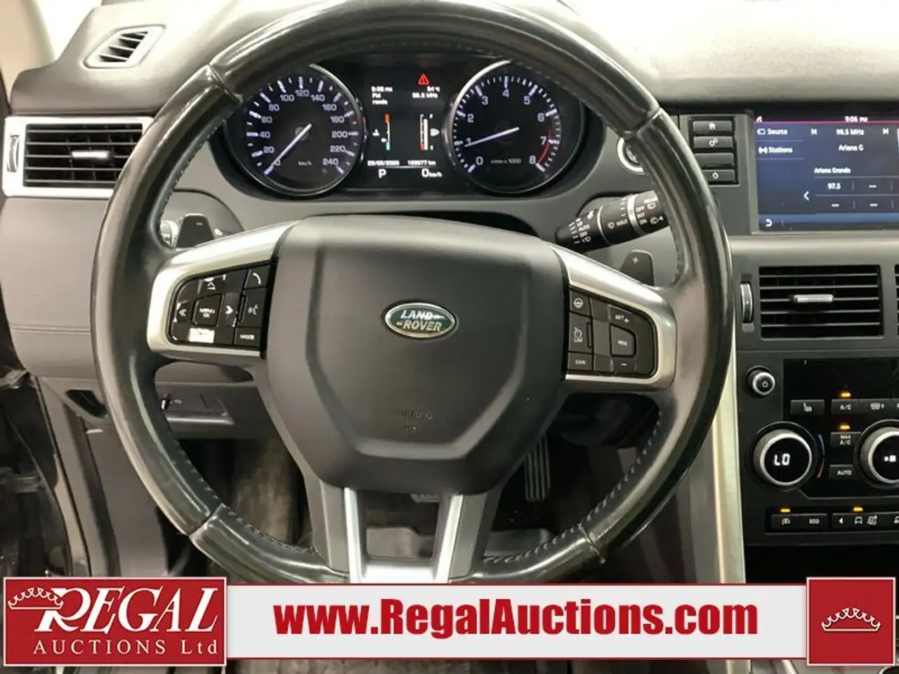 Land Rover Discovery Sport снимка Land Rover Discovery Sport