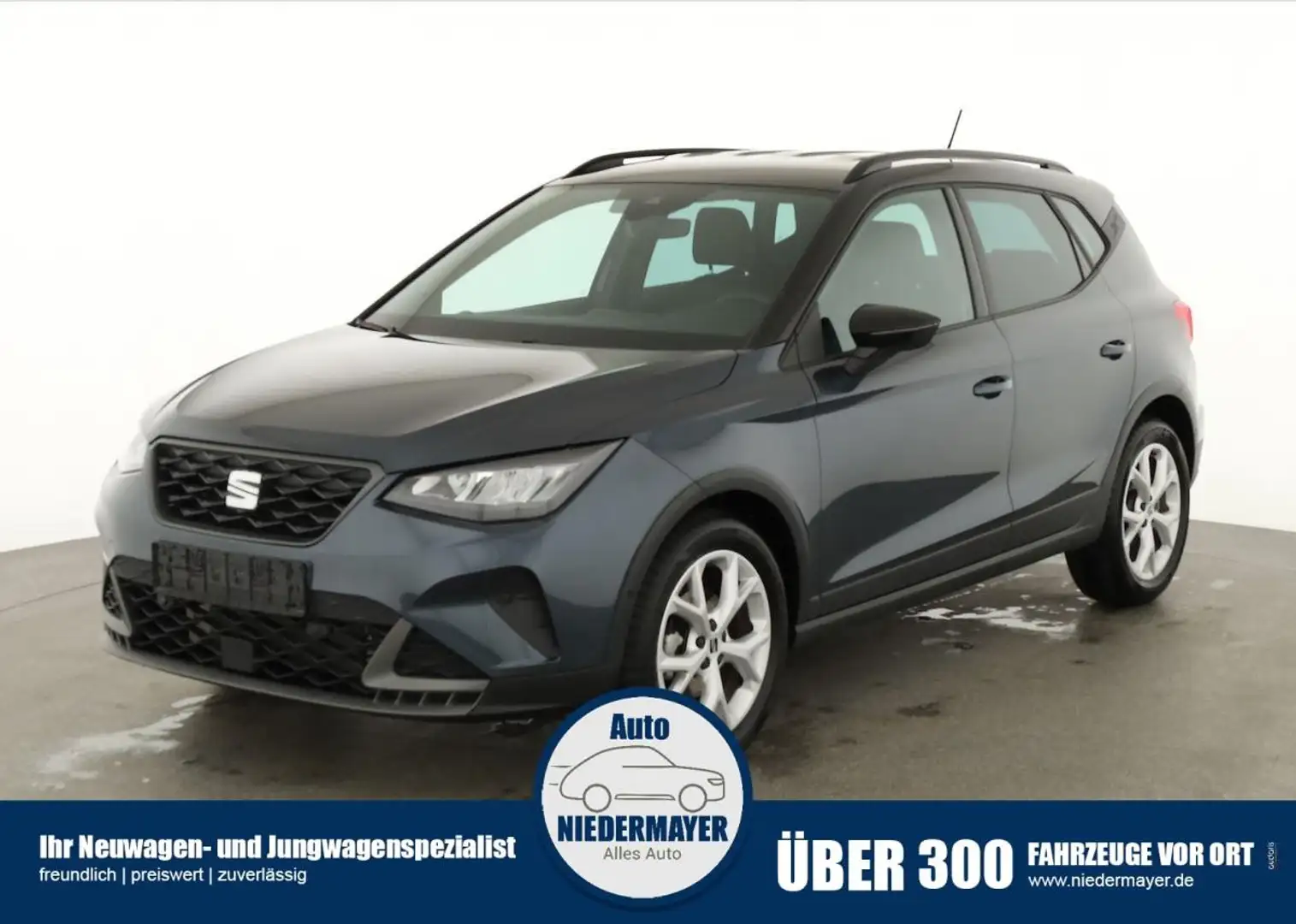 SEAT Arona 1.0 TSI DSG FR, AHK, Kamera, Winter Grau - 1
