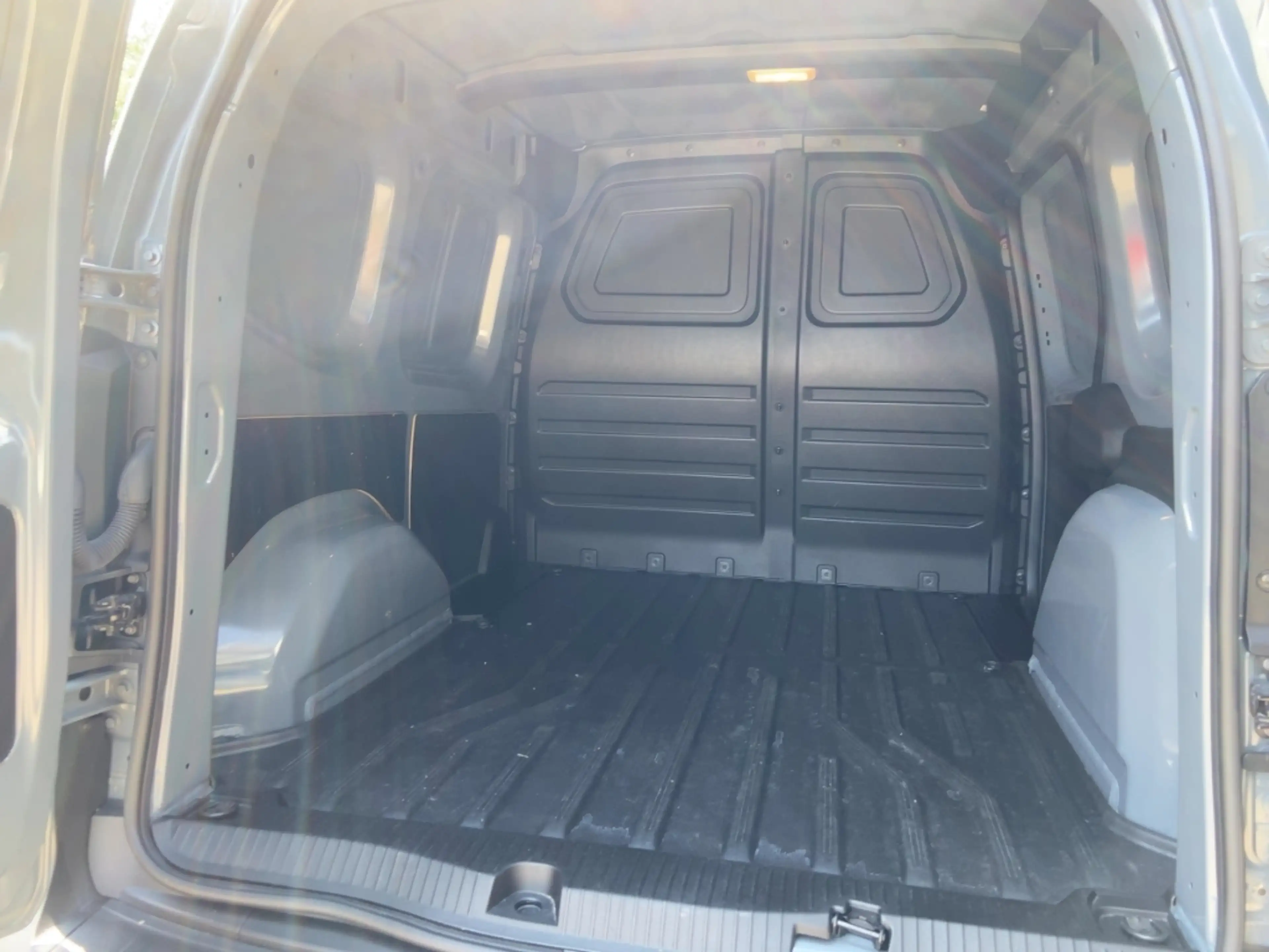 Nissan Townstar ACENTA Kasten L1 2,0t 130PS Klima/PDC/Carplay — photo 12