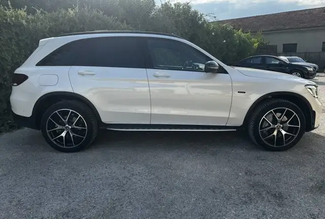 Mercedes-Benz GLC view 8
