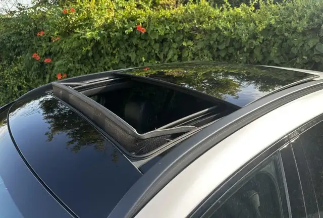 Mercedes-Benz GLC view 13