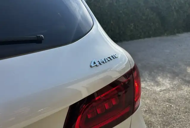 Mercedes-Benz GLC view 7