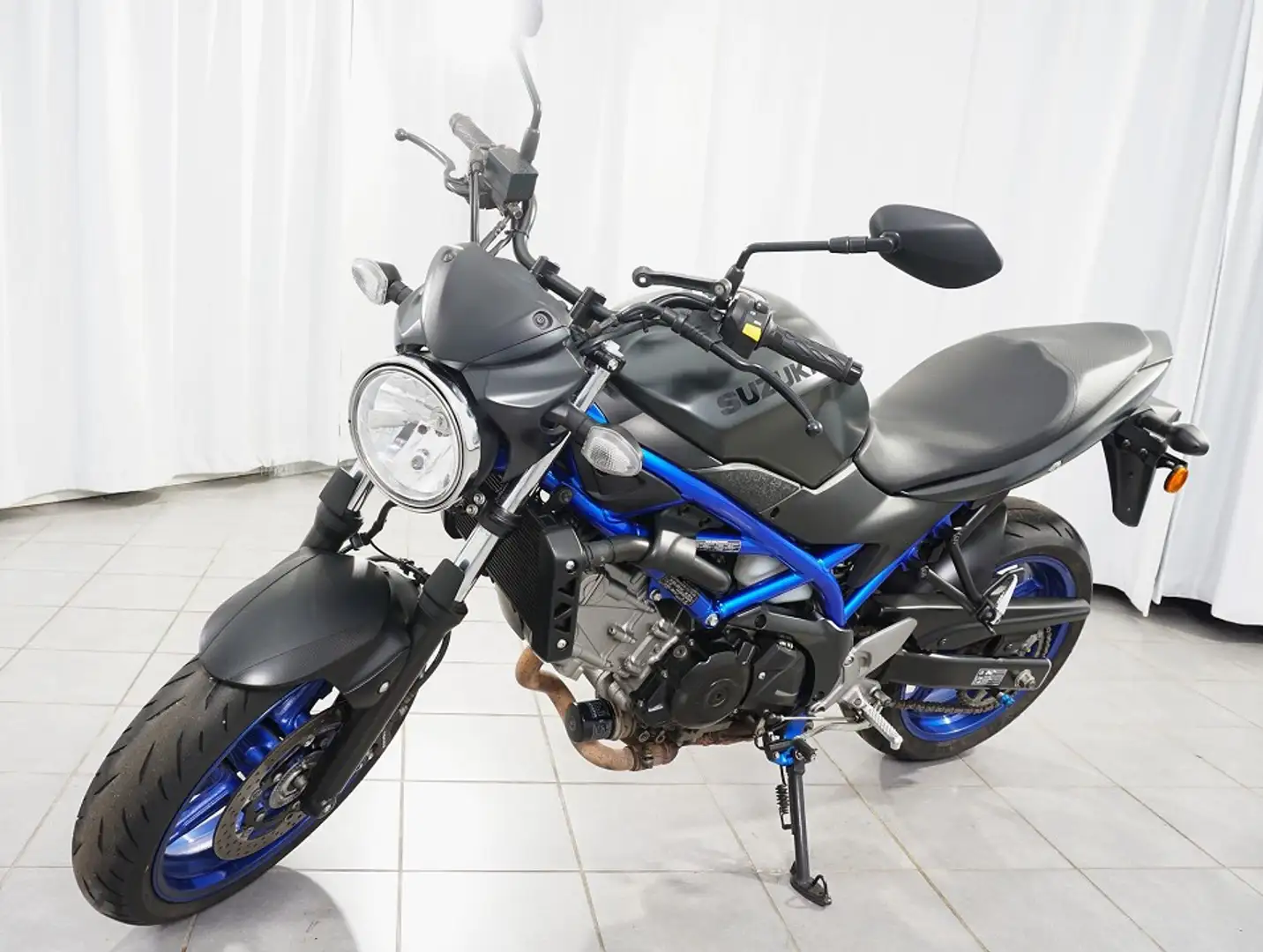 Suzuki SV 650 A ABS Negro - 1