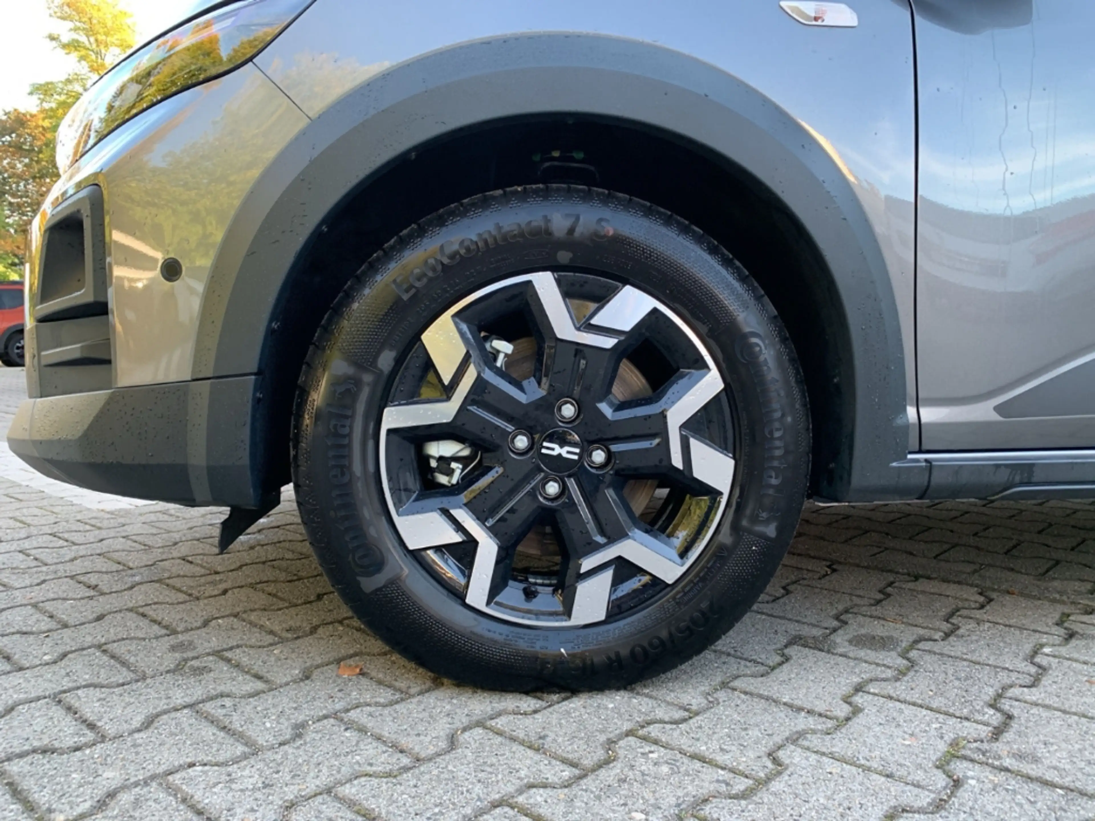 Dacia Jogger JOURNEY HYBRID 155 7-SITZER Journey SHZ+PDC+NAVI — photo 13
