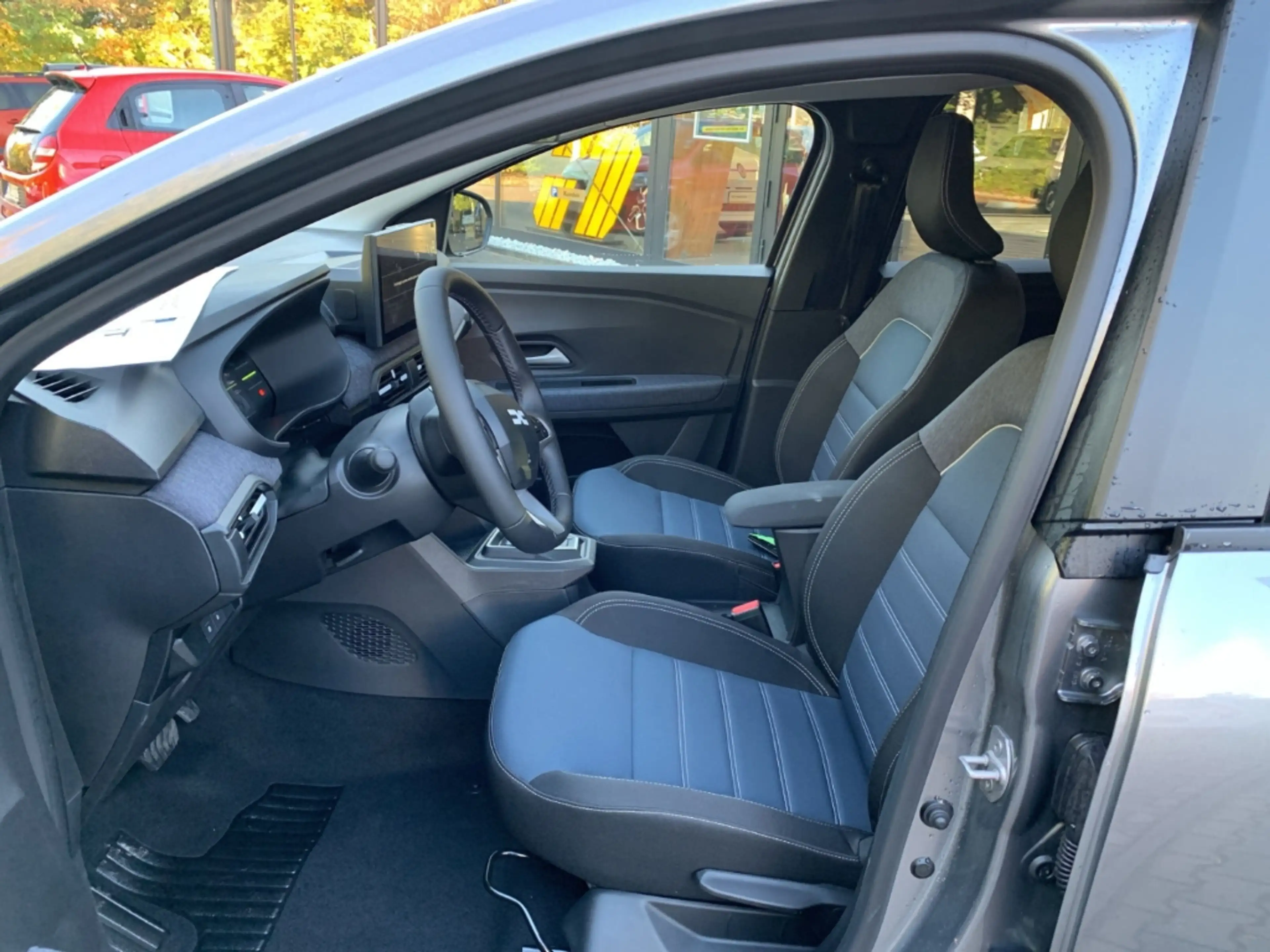 Dacia Jogger JOURNEY HYBRID 155 7-SITZER Journey SHZ+PDC+NAVI — photo 9