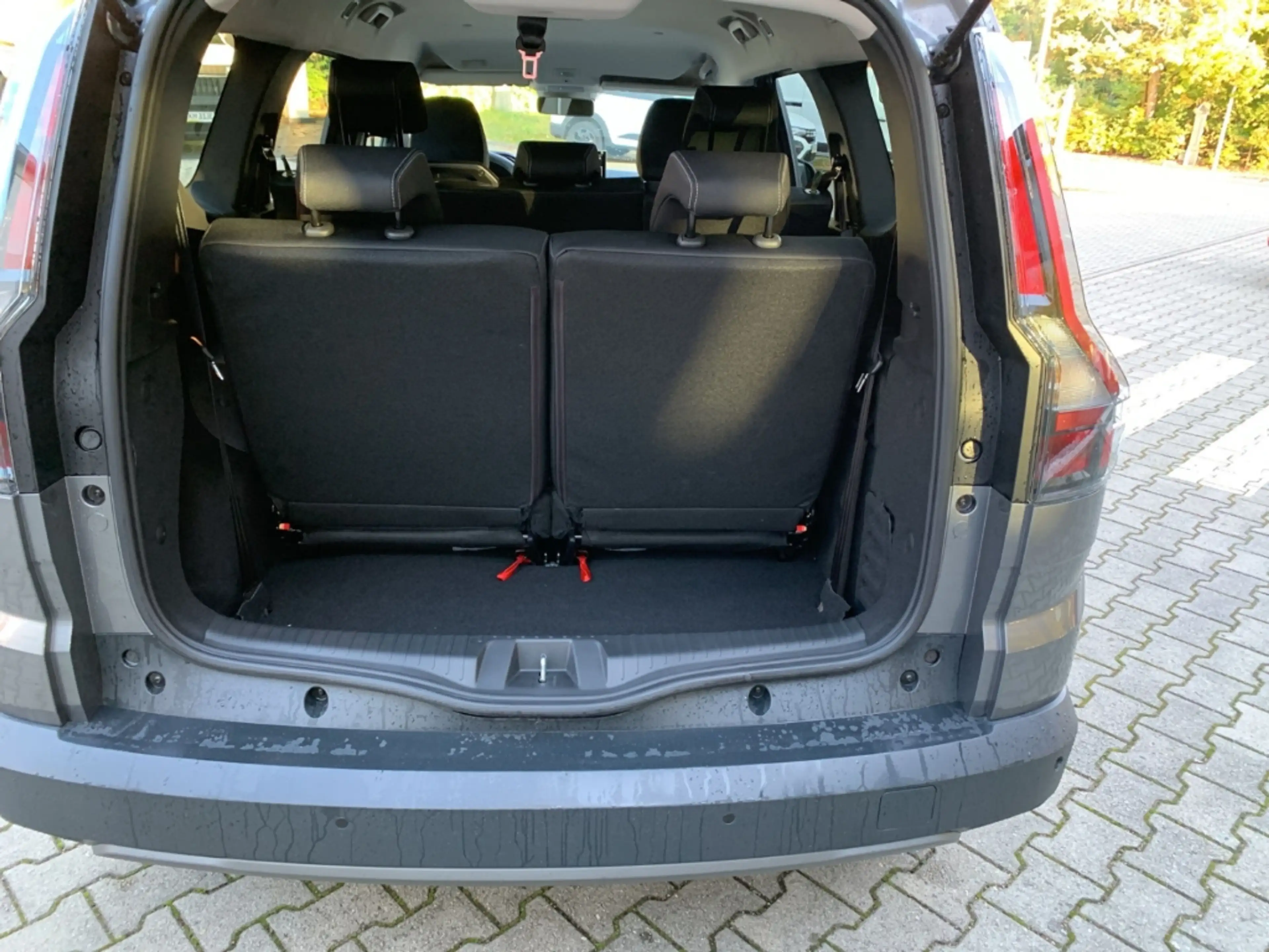Dacia Jogger JOURNEY HYBRID 155 7-SITZER Journey SHZ+PDC+NAVI — photo 12