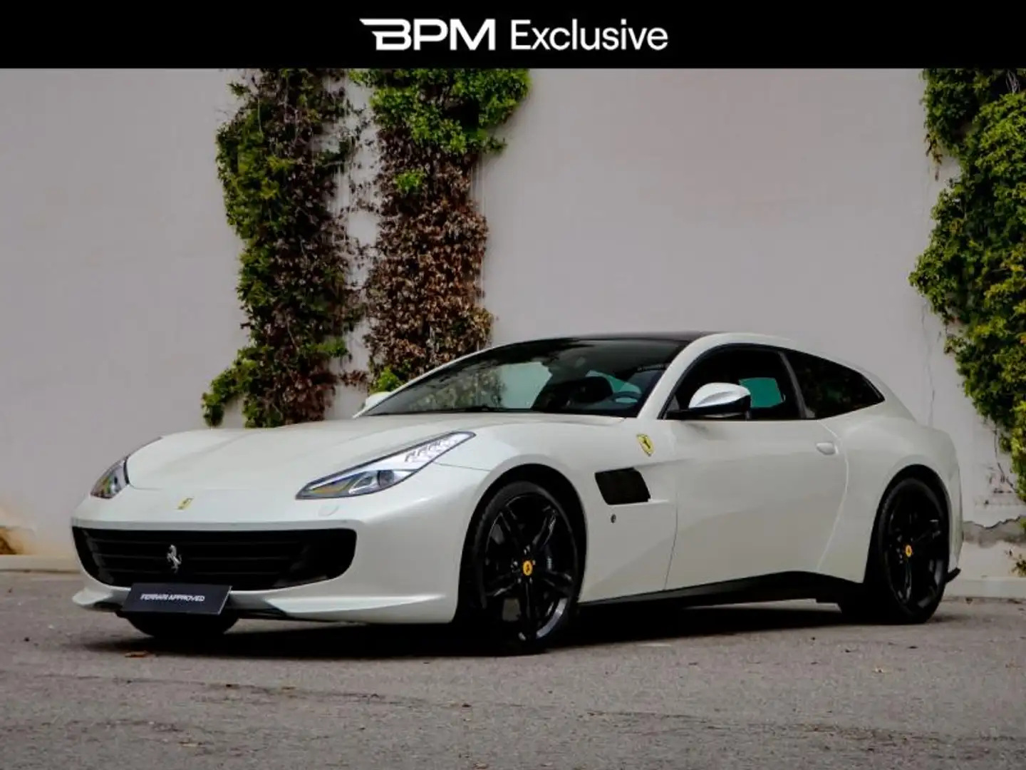 Ferrari GTC4 Lusso V12 6.3 690ch - 1