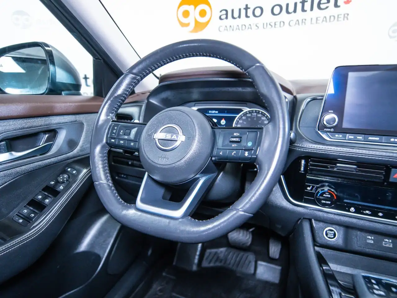 Nissan Rogue снимка Nissan Rogue
