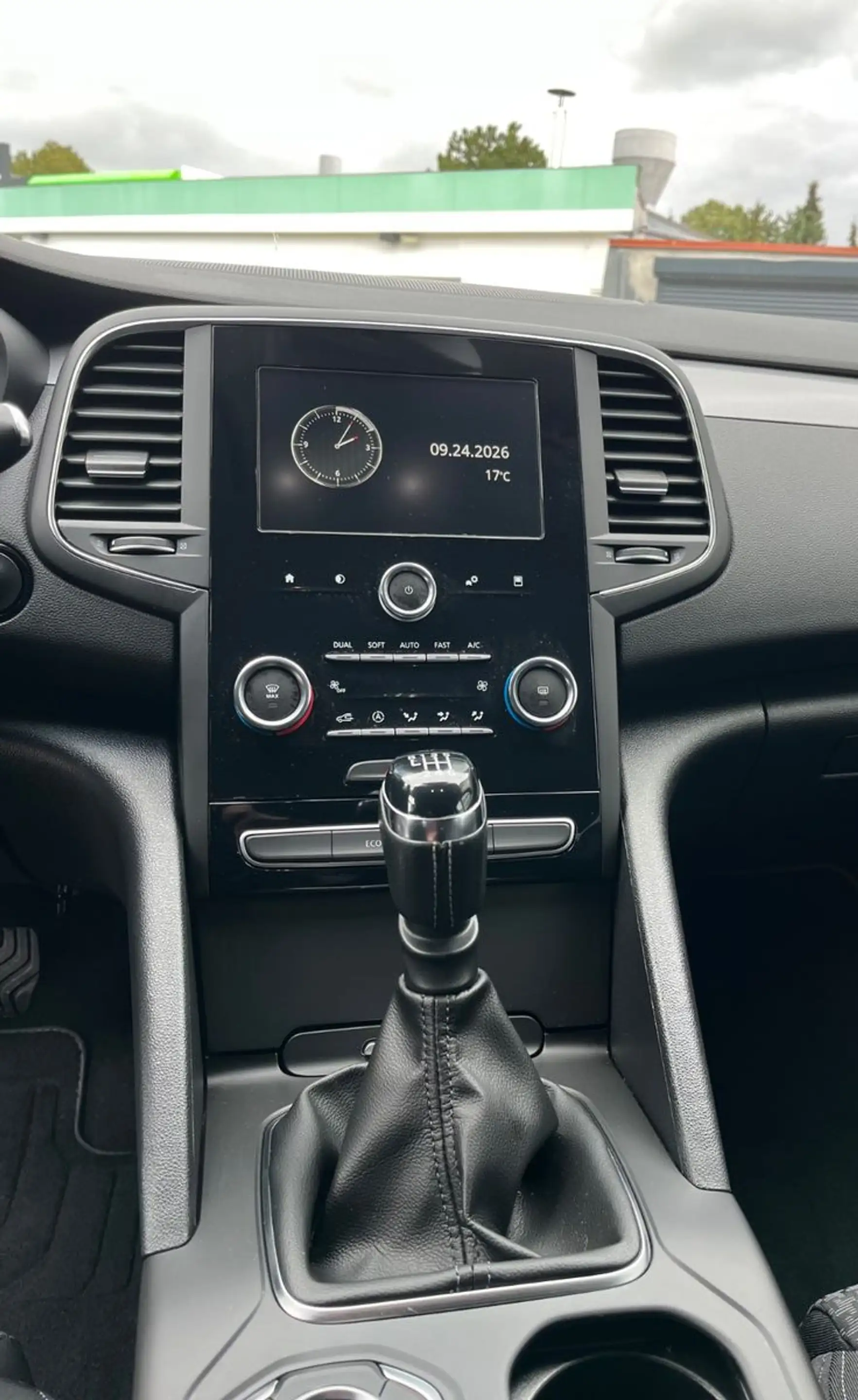 Renault Talisman Grandtour Life — photo 12