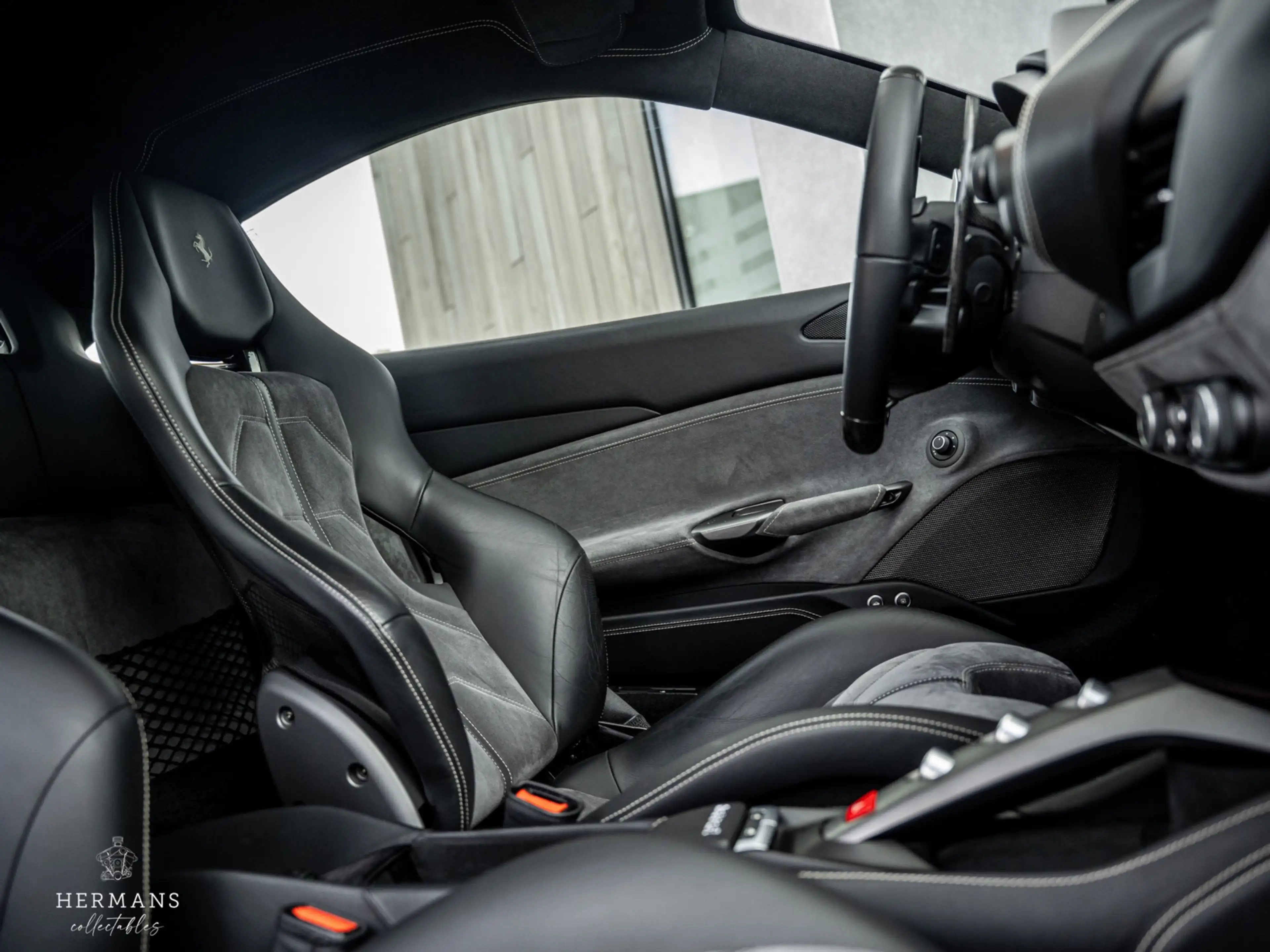 Ferrari 488 3.9 GTB HELE / Dealer / Lift / AFS / Carbon / Hist — photo 35