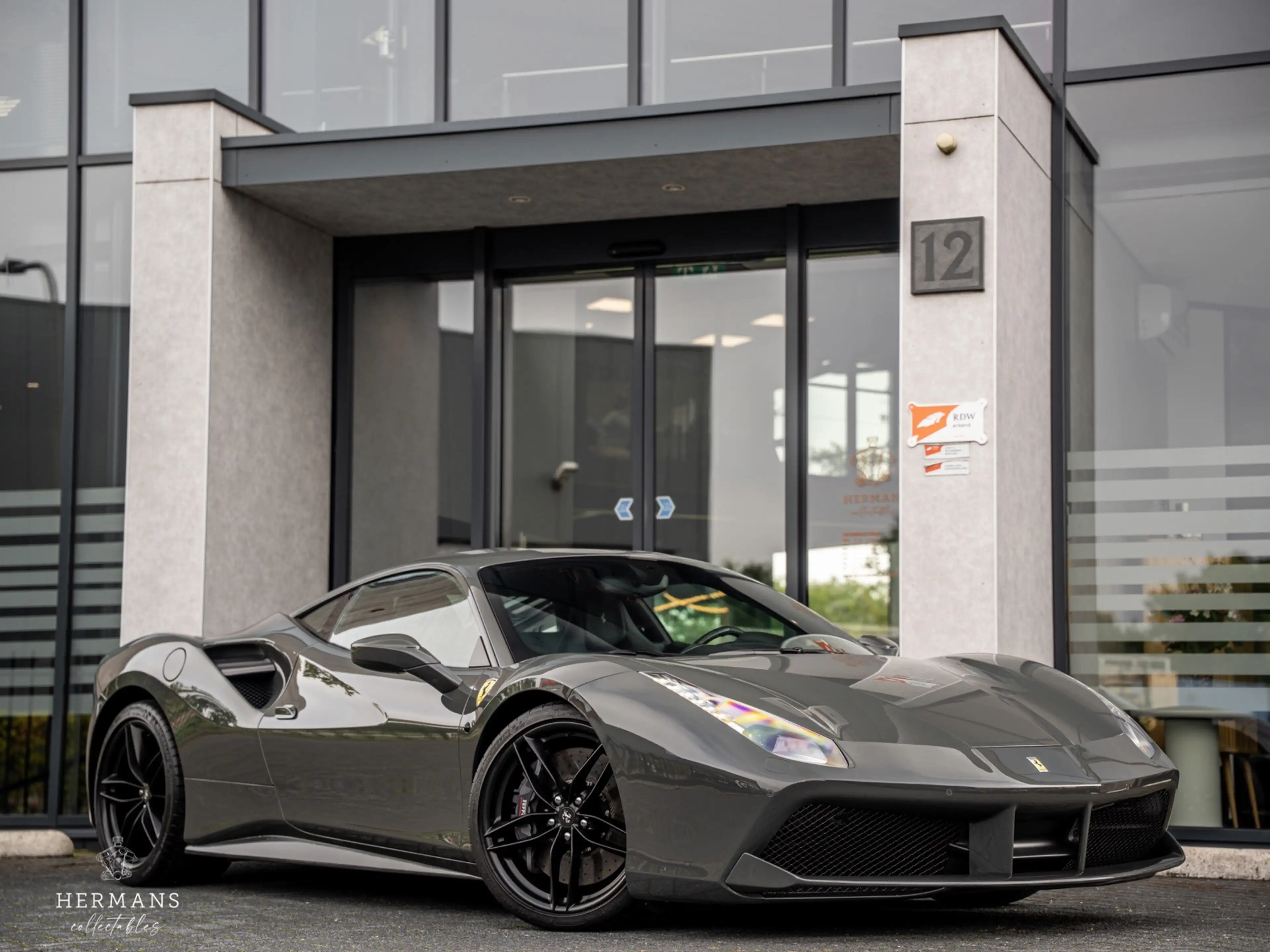 Ferrari 488 3.9 GTB HELE / Dealer / Lift / AFS / Carbon / Hist