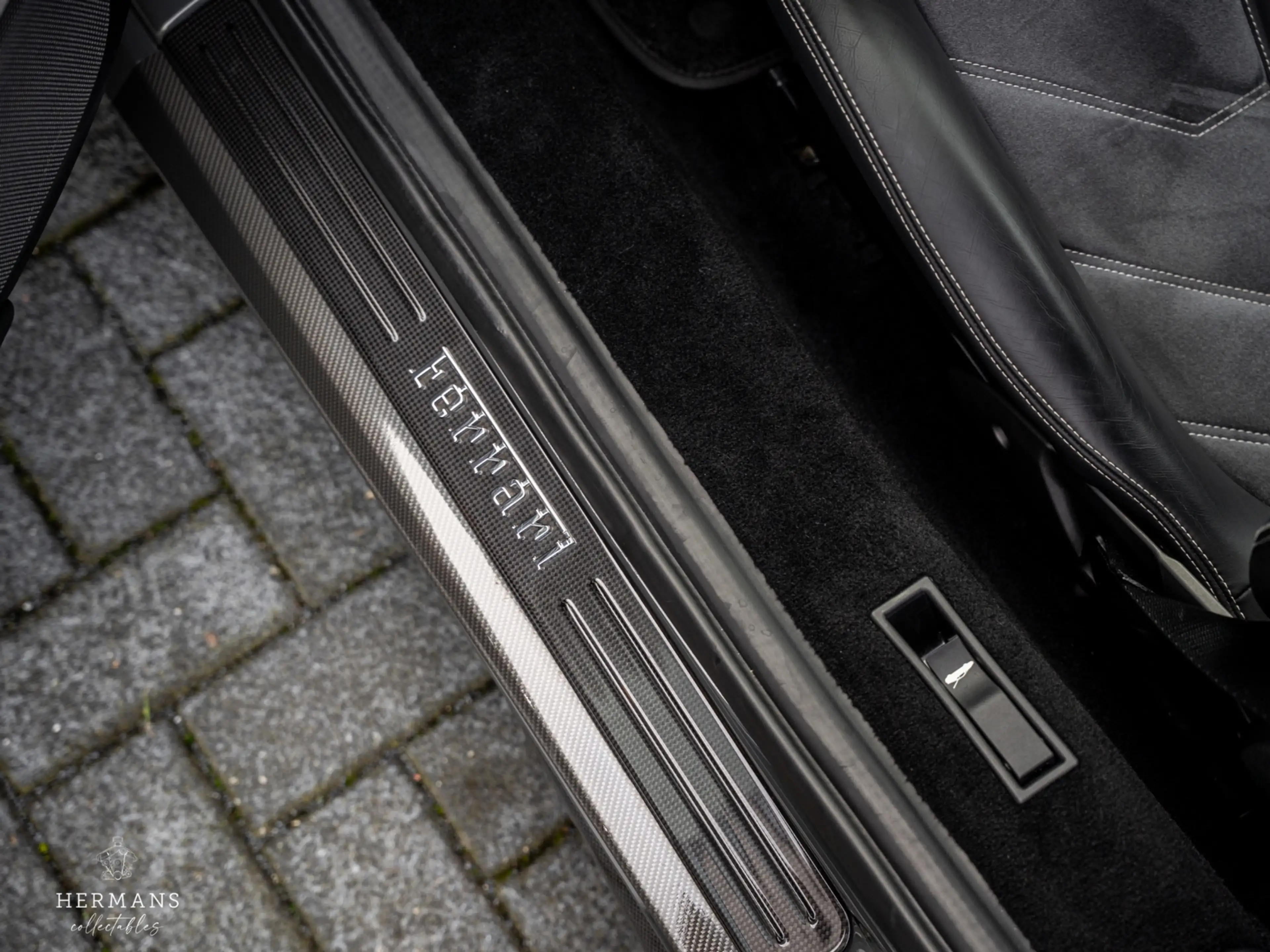 Ferrari 488 3.9 GTB HELE / Dealer / Lift / AFS / Carbon / Hist — photo 20