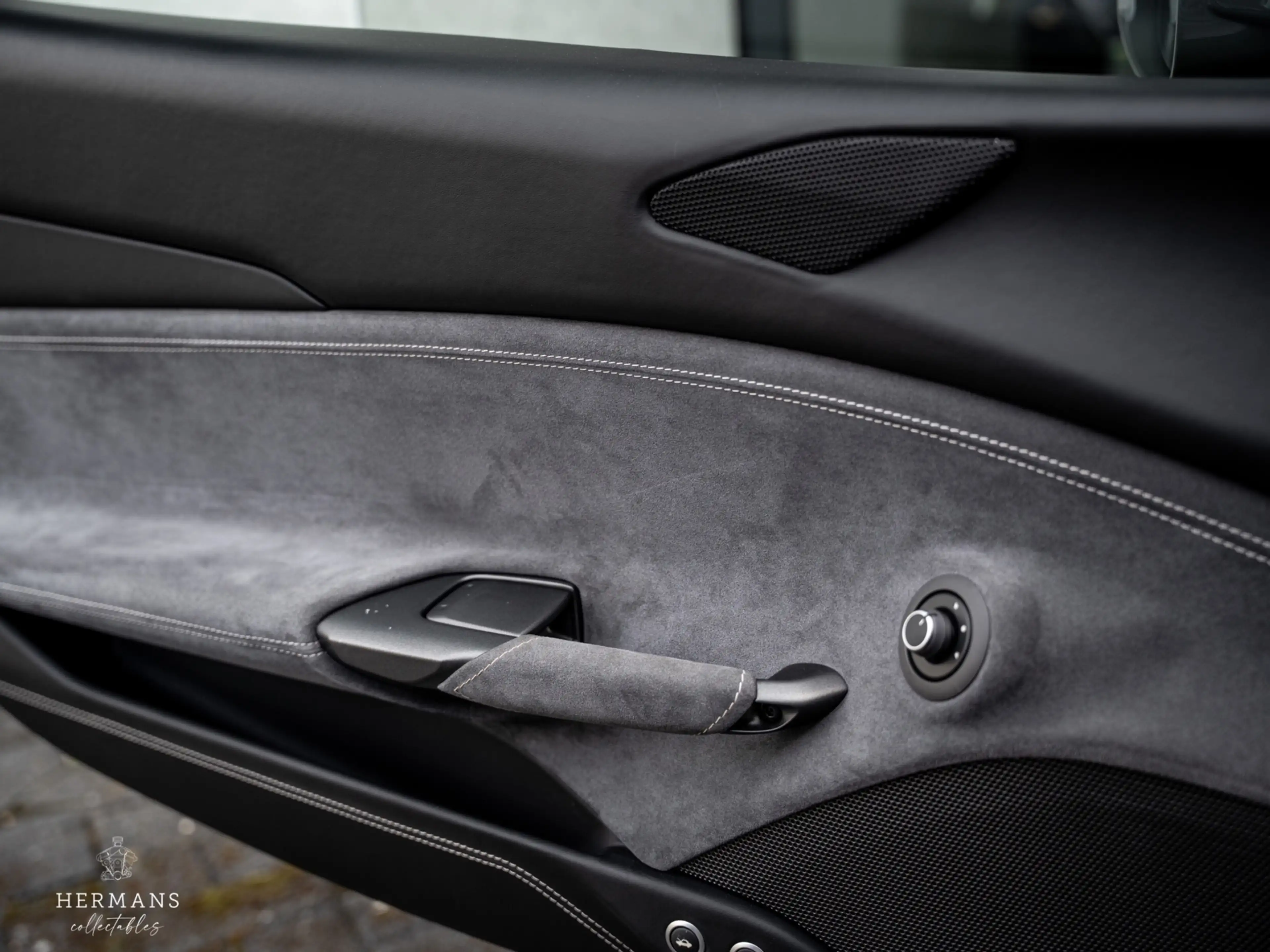 Ferrari 488 3.9 GTB HELE / Dealer / Lift / AFS / Carbon / Hist — photo 23
