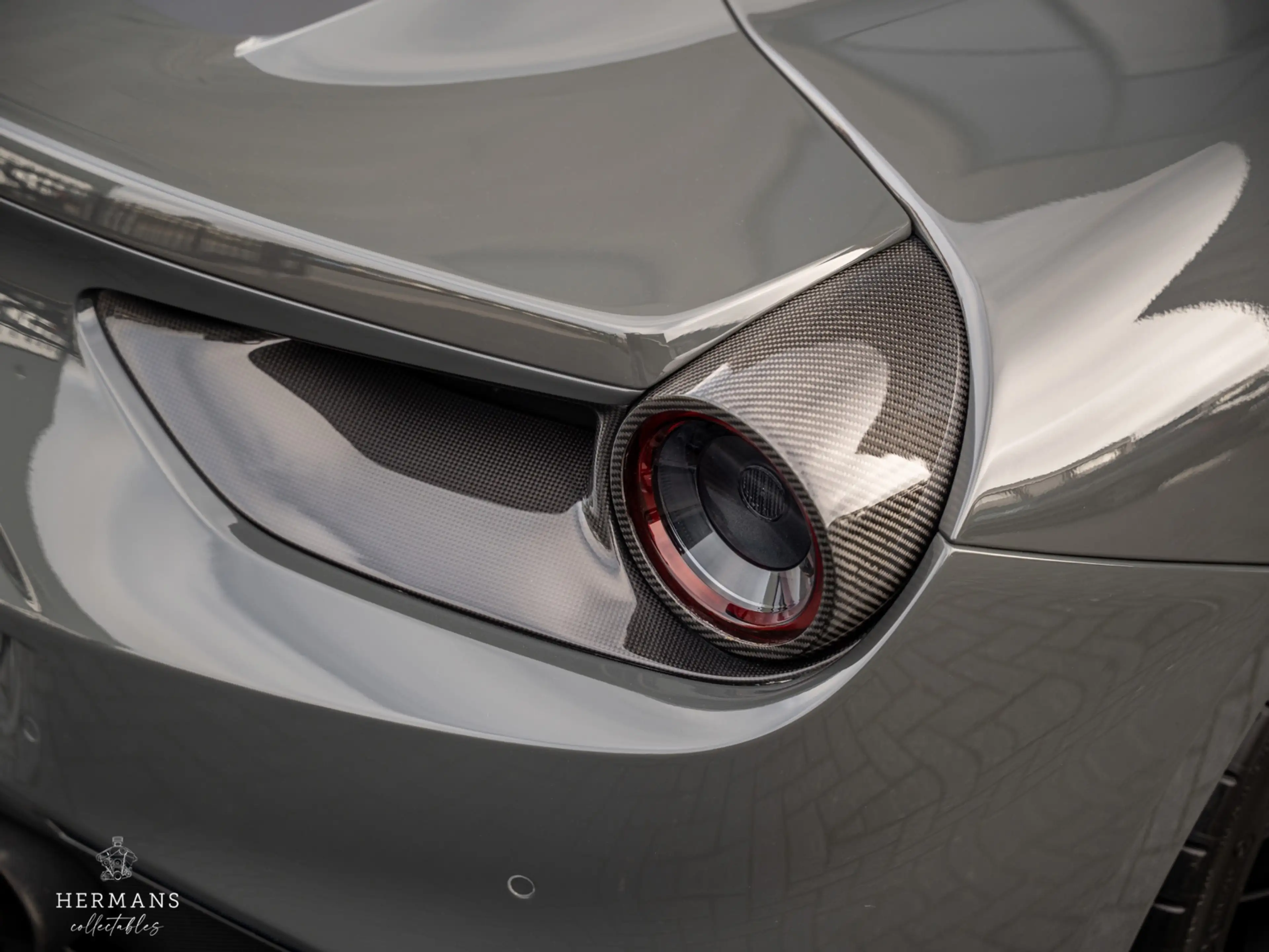 Ferrari 488 3.9 GTB HELE / Dealer / Lift / AFS / Carbon / Hist — photo 10