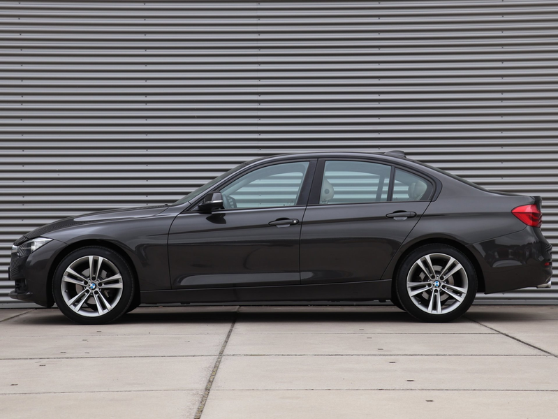 BMW 318 3-serie 318i Essential Automaat *Dealeronderh.*Led — photo 4
