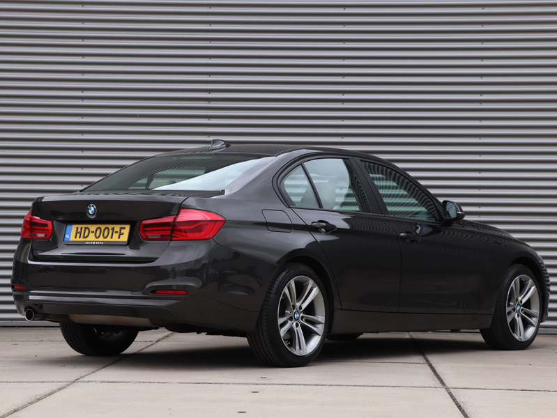 BMW 318 3-serie 318i Essential Automaat *Dealeronderh.*Led — photo 2
