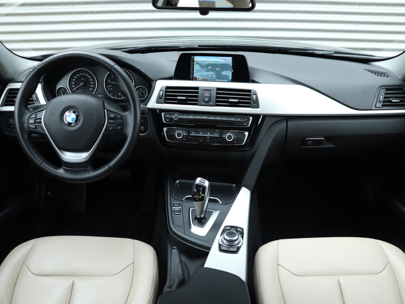 BMW 318 3-serie 318i Essential Automaat *Dealeronderh.*Led — photo 3
