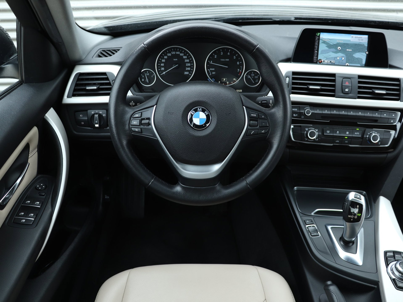 BMW 318 3-serie 318i Essential Automaat *Dealeronderh.*Led — photo 14