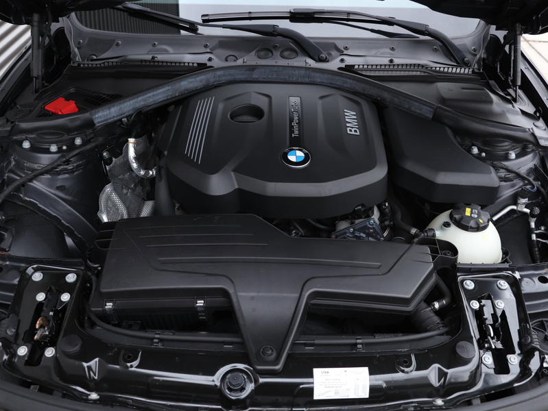 BMW 318 3-serie 318i Essential Automaat *Dealeronderh.*Led — photo 13