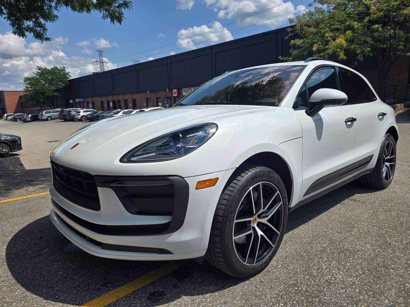 2023 Porsche Macan T