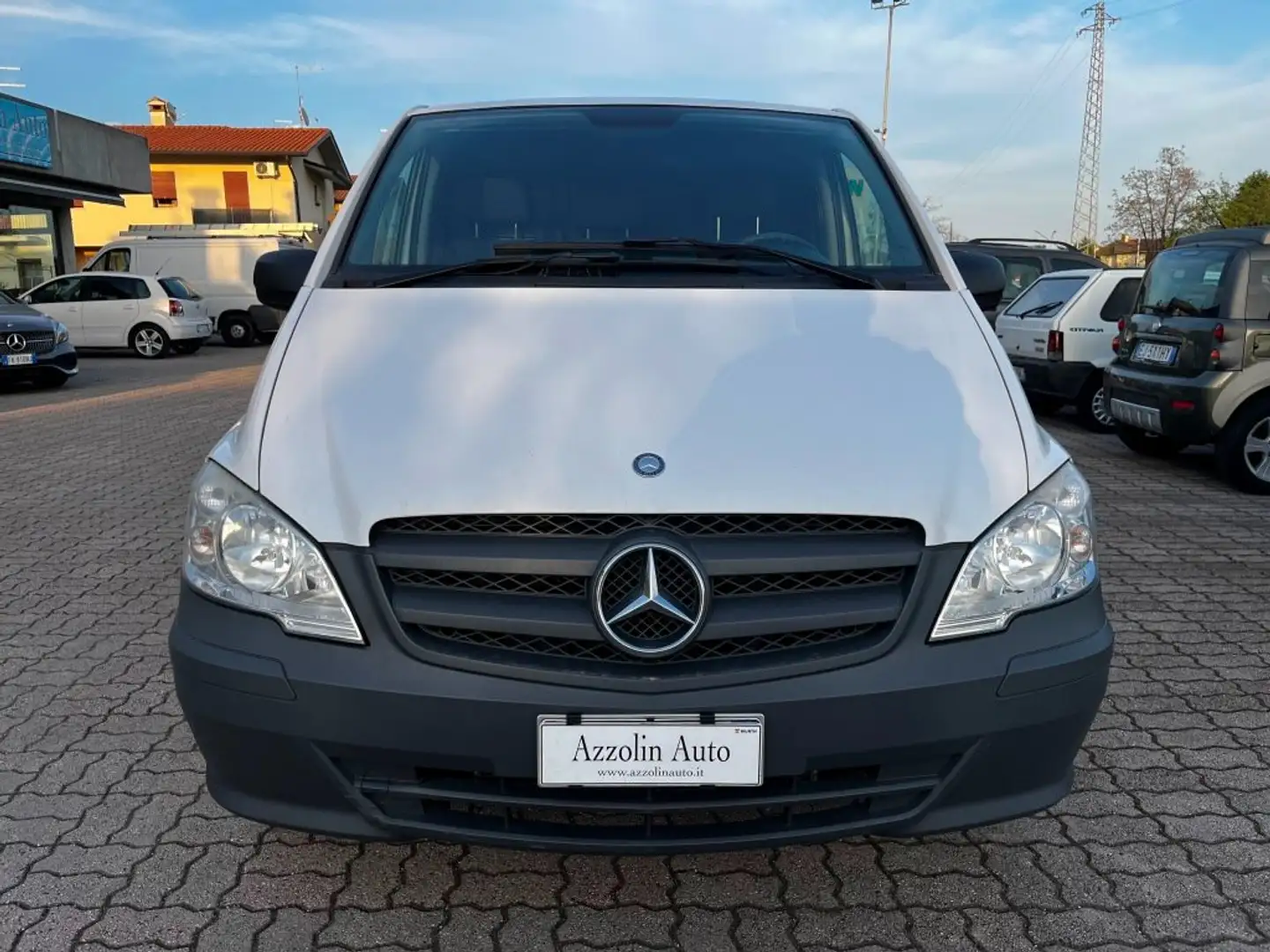 Mercedes-Benz Vito 2.2 CDI 3/POSTI SI A NEOPATENTATI - NO IVA Beyaz - 2