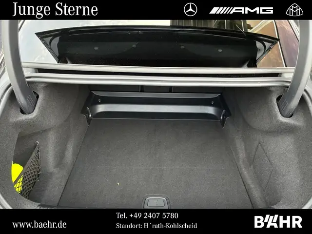 Mercedes-Benz 300 view 10