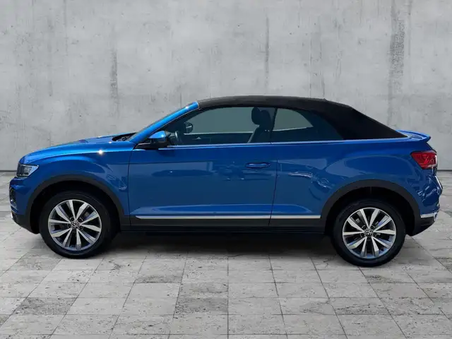 Volkswagen T-Roc view 4