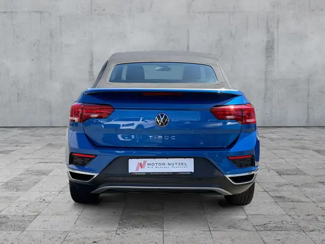 Volkswagen T-Roc view 5