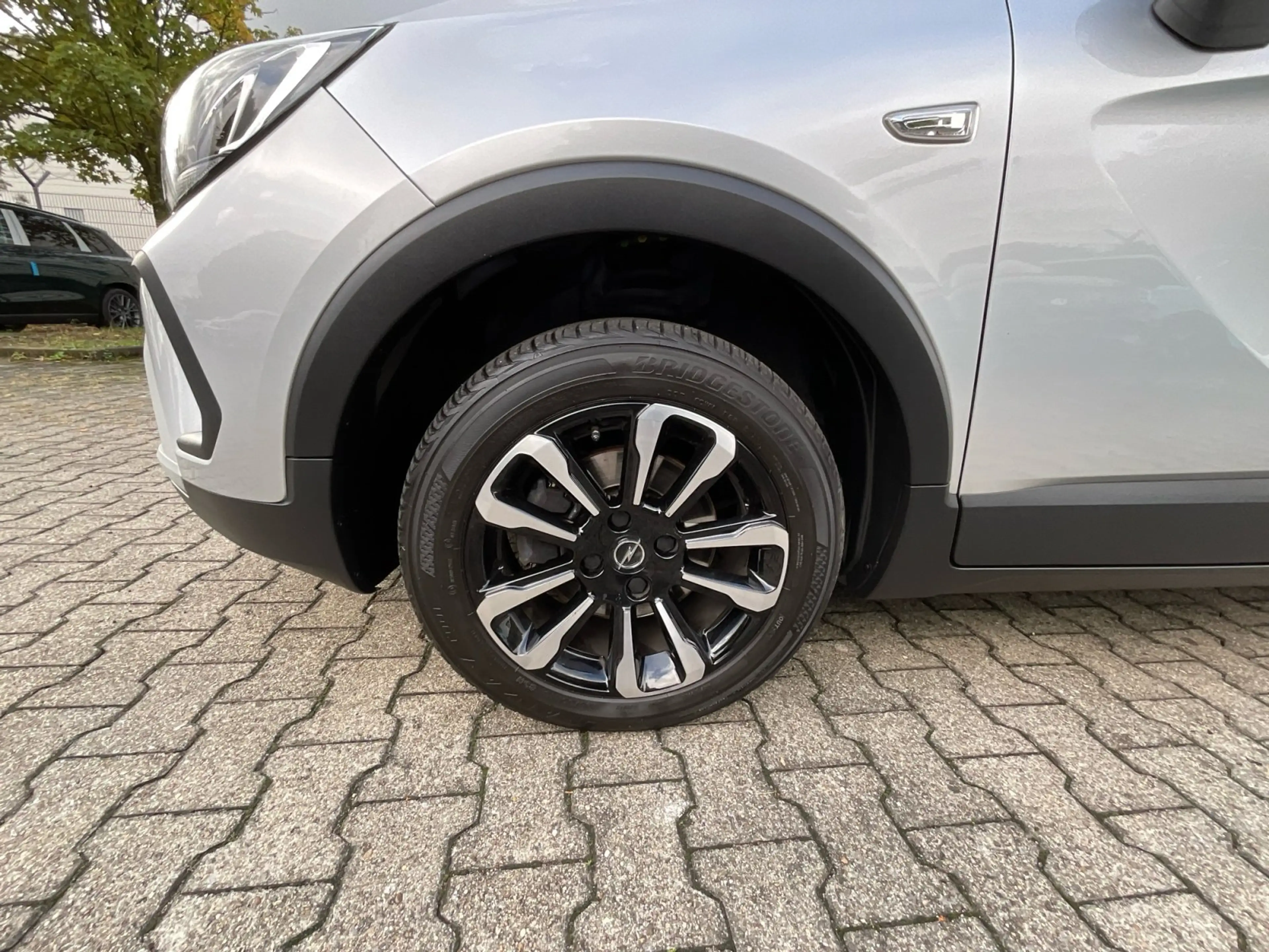 Opel Crossland 1.2 Turbo Elegance Frontscheibe heizbar — photo 10
