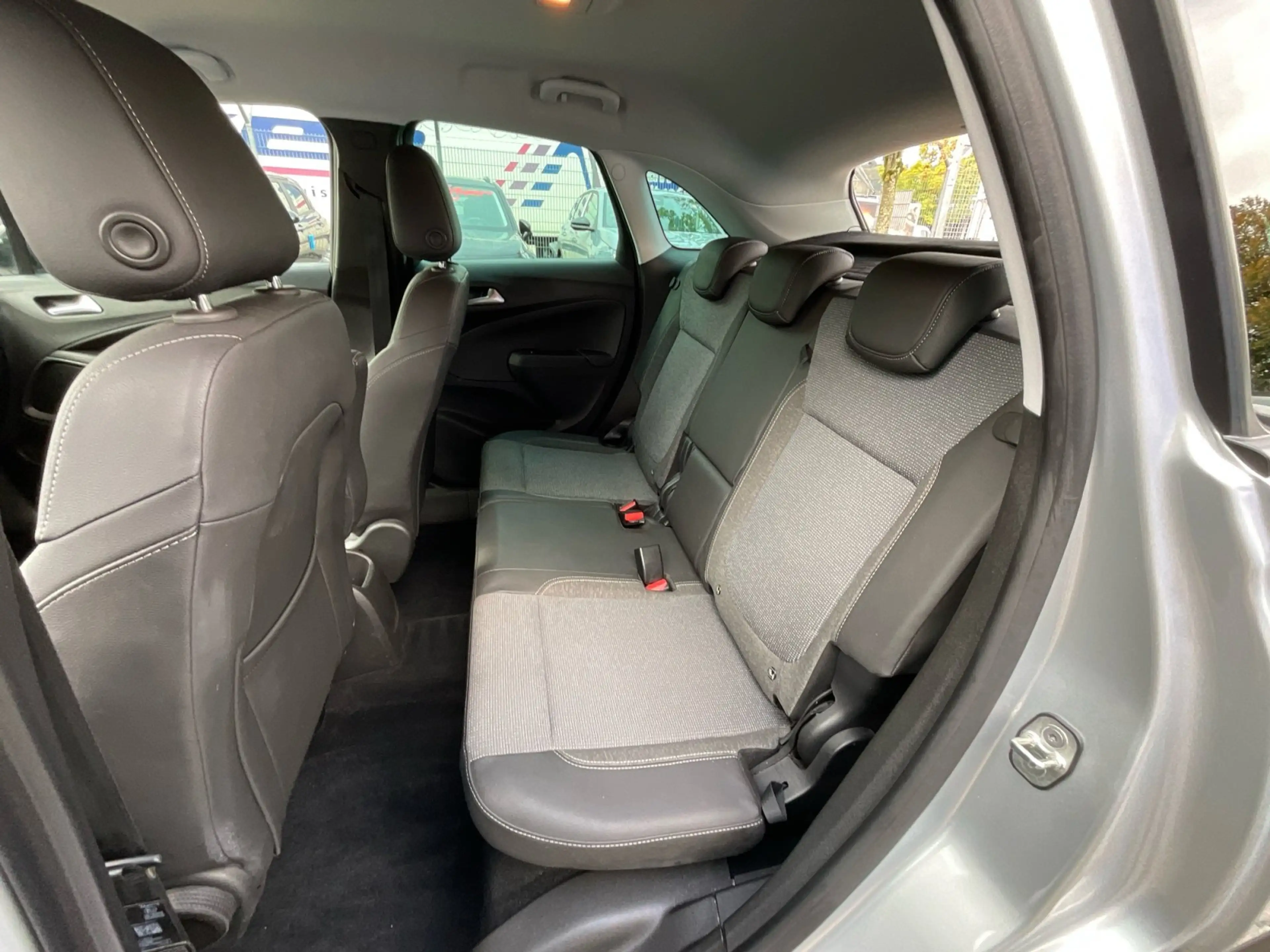Opel Crossland 1.2 Turbo Elegance Frontscheibe heizbar — photo 12