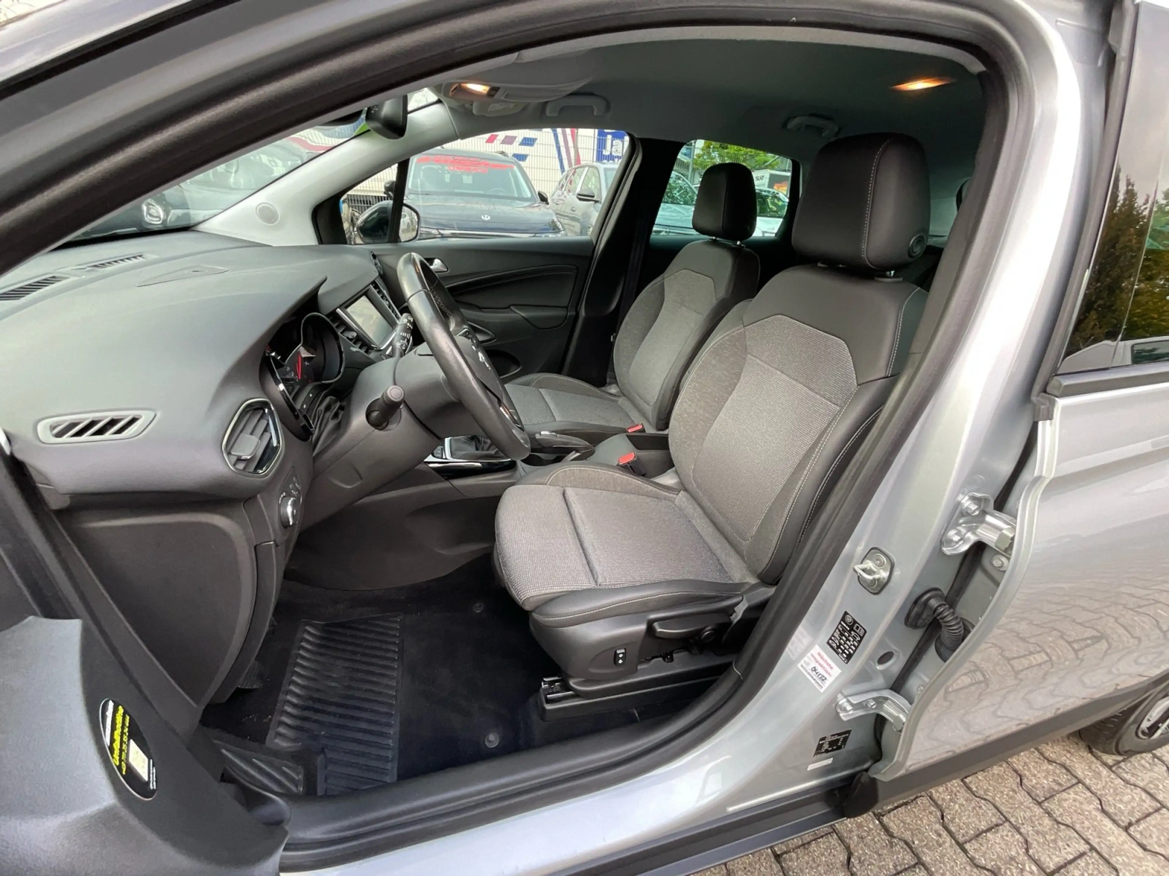 Opel Crossland 1.2 Turbo Elegance Frontscheibe heizbar — photo 11