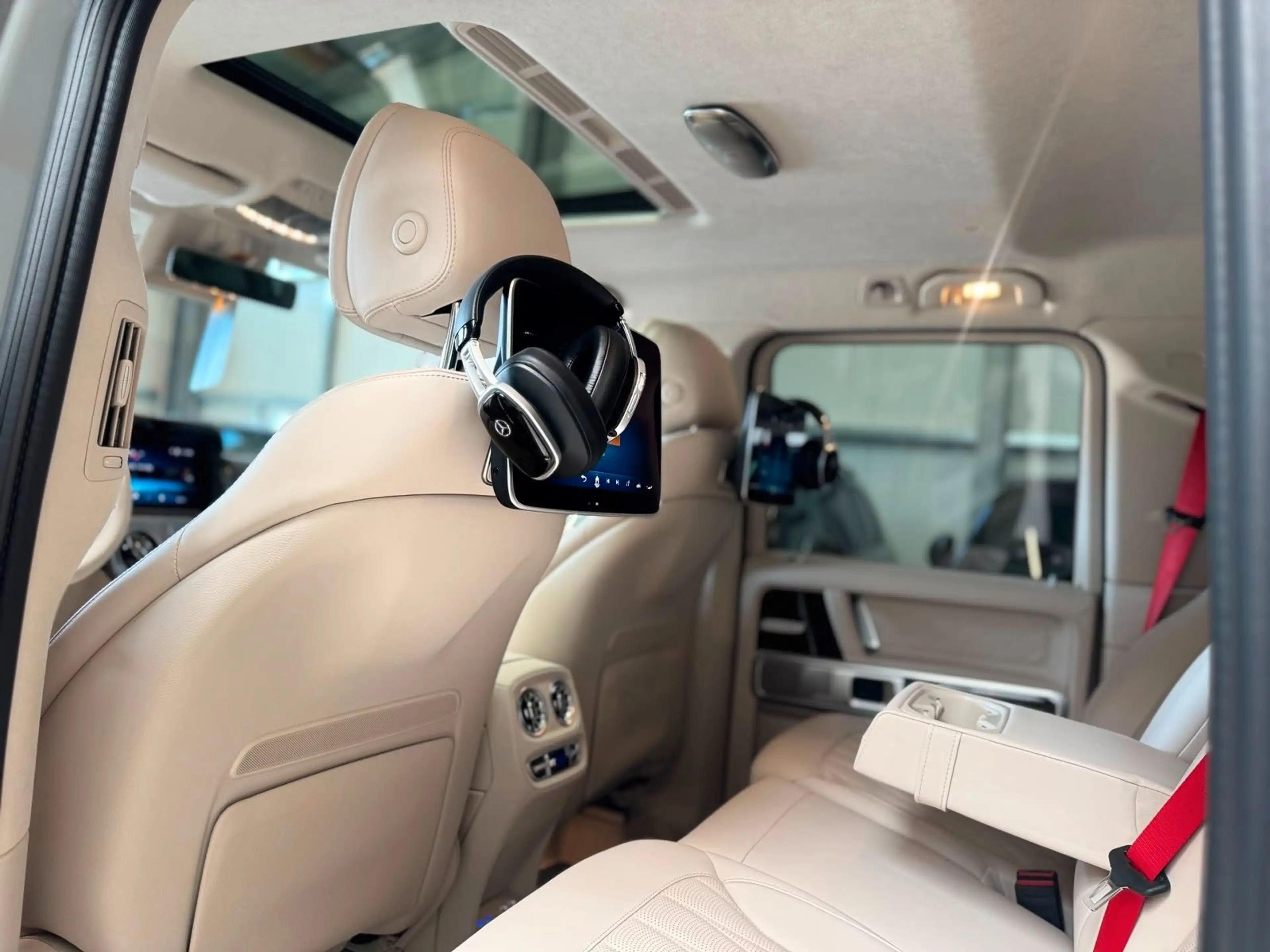 Mercedes-Benz G 63 AMG G63 AMG FULL CARBON  ACTIVE RIDE A22 DVD WEBASTO — photo 4