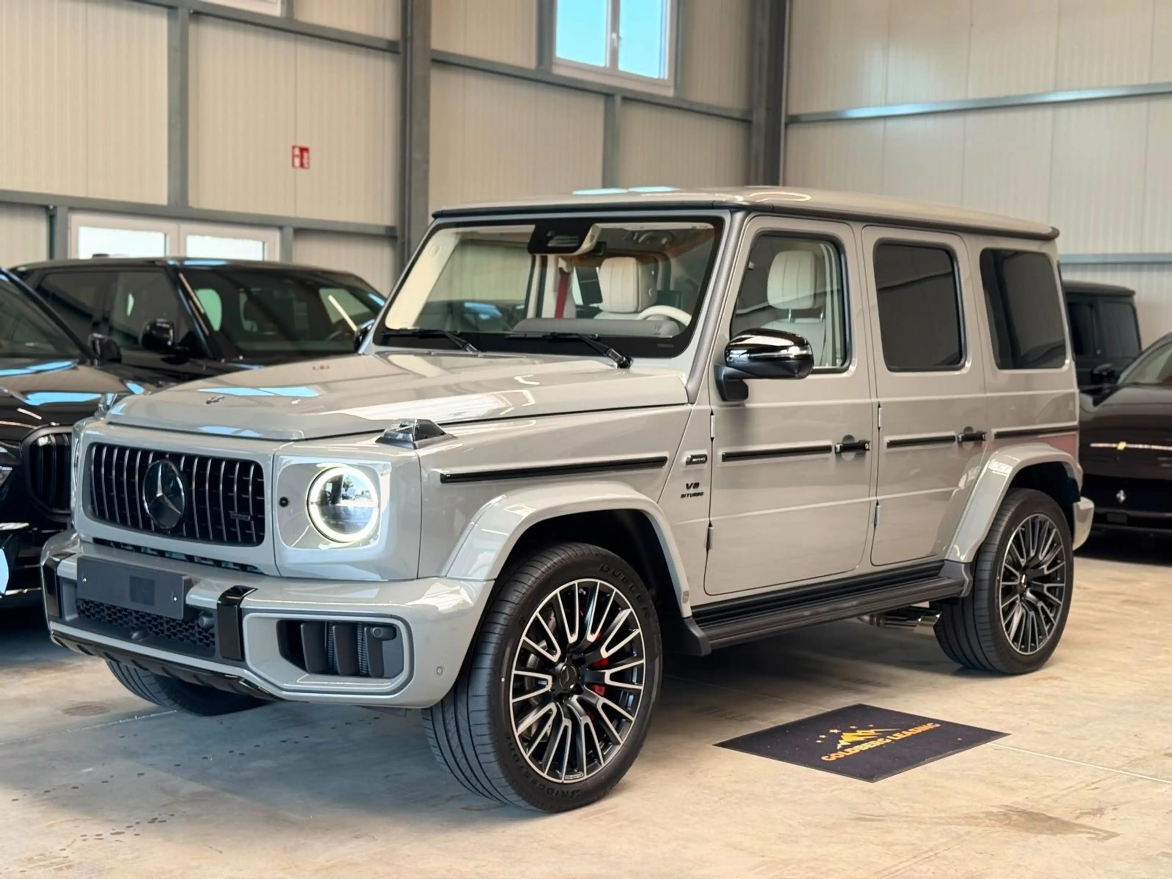 Mercedes-Benz G 63 AMG G63 AMG FULL CARBON  ACTIVE RIDE A22 DVD WEBASTO