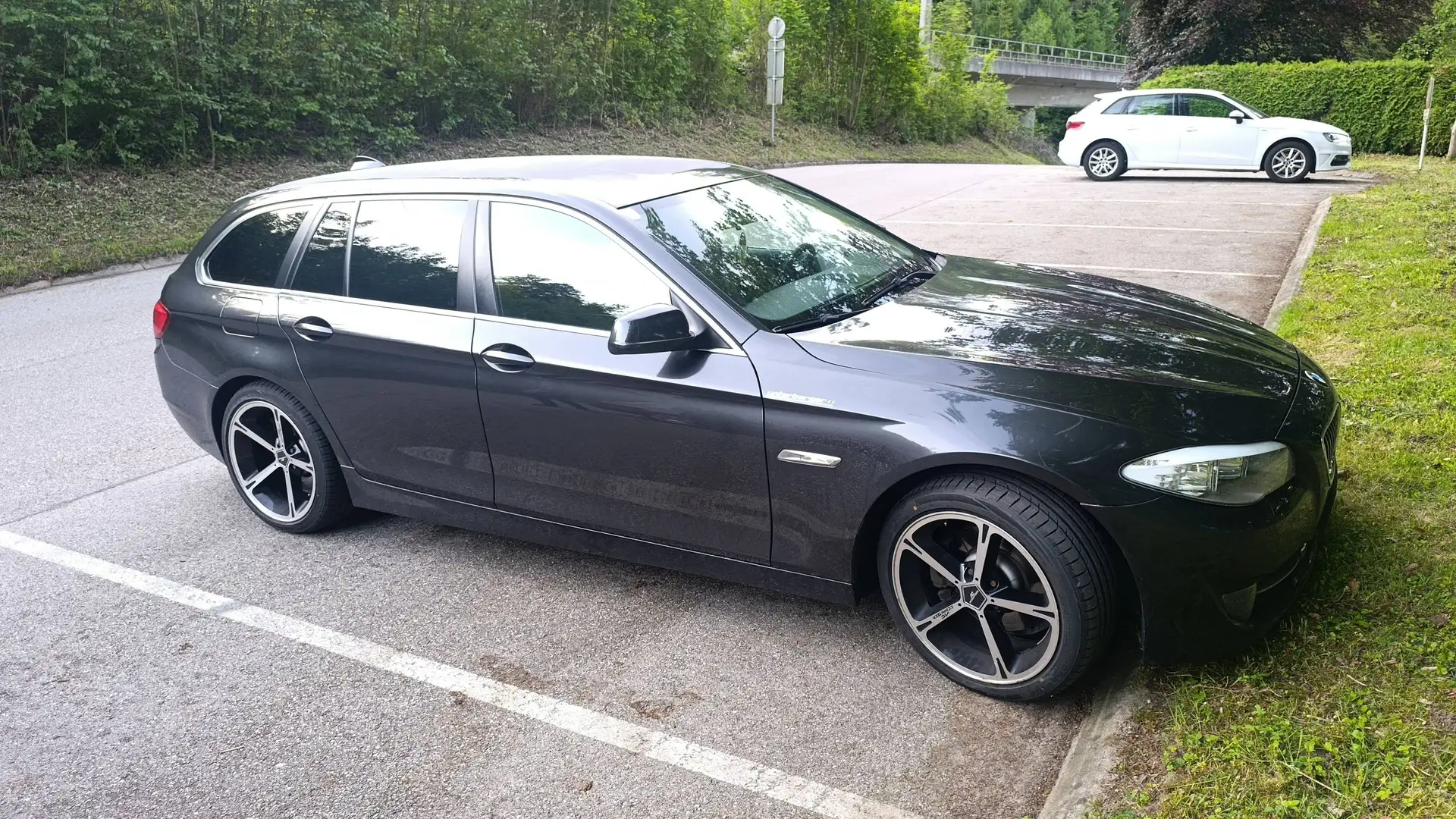 BMW 520 520d Touring Braun - 1