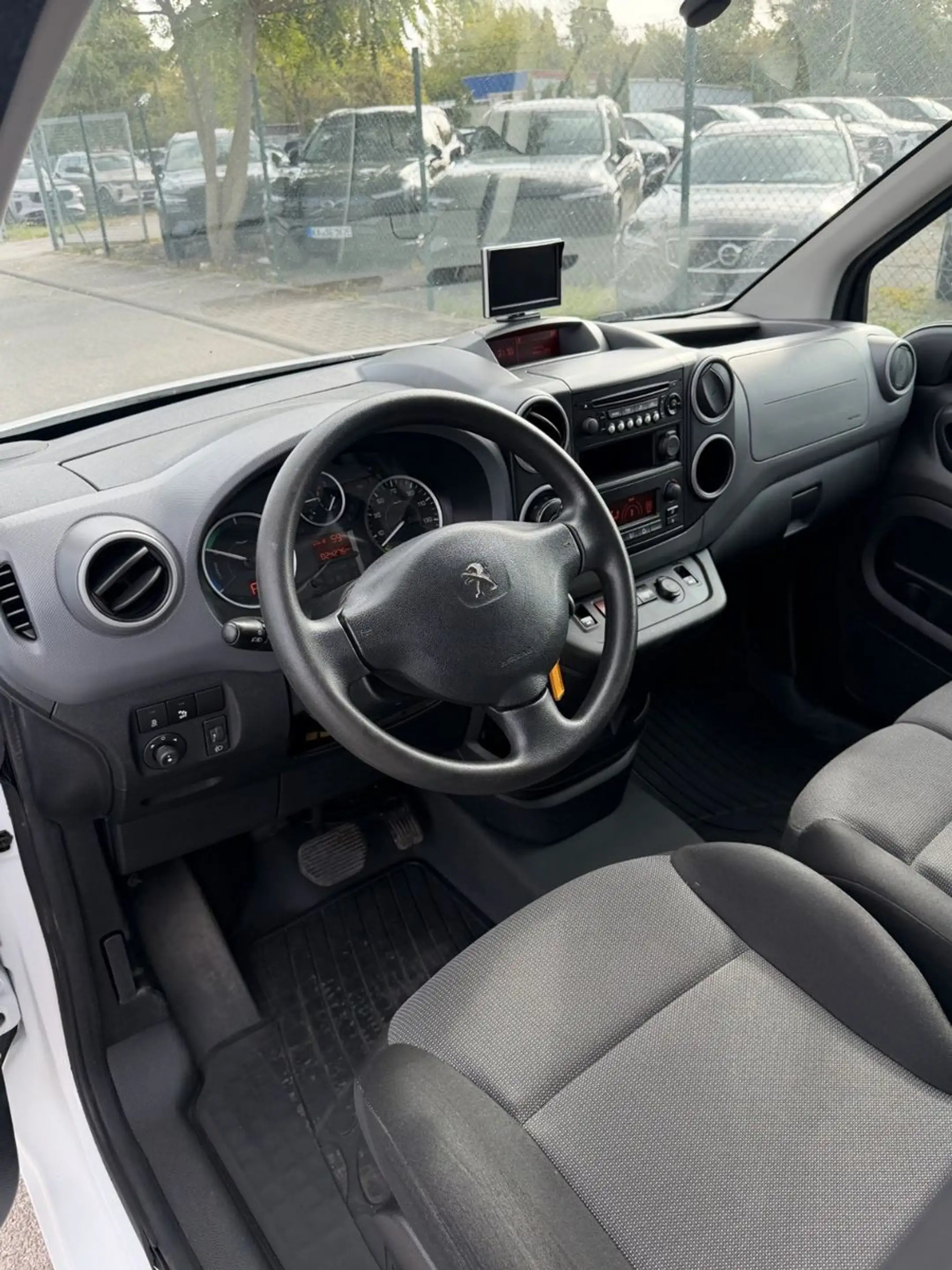Peugeot Partner Elektro — photo 6