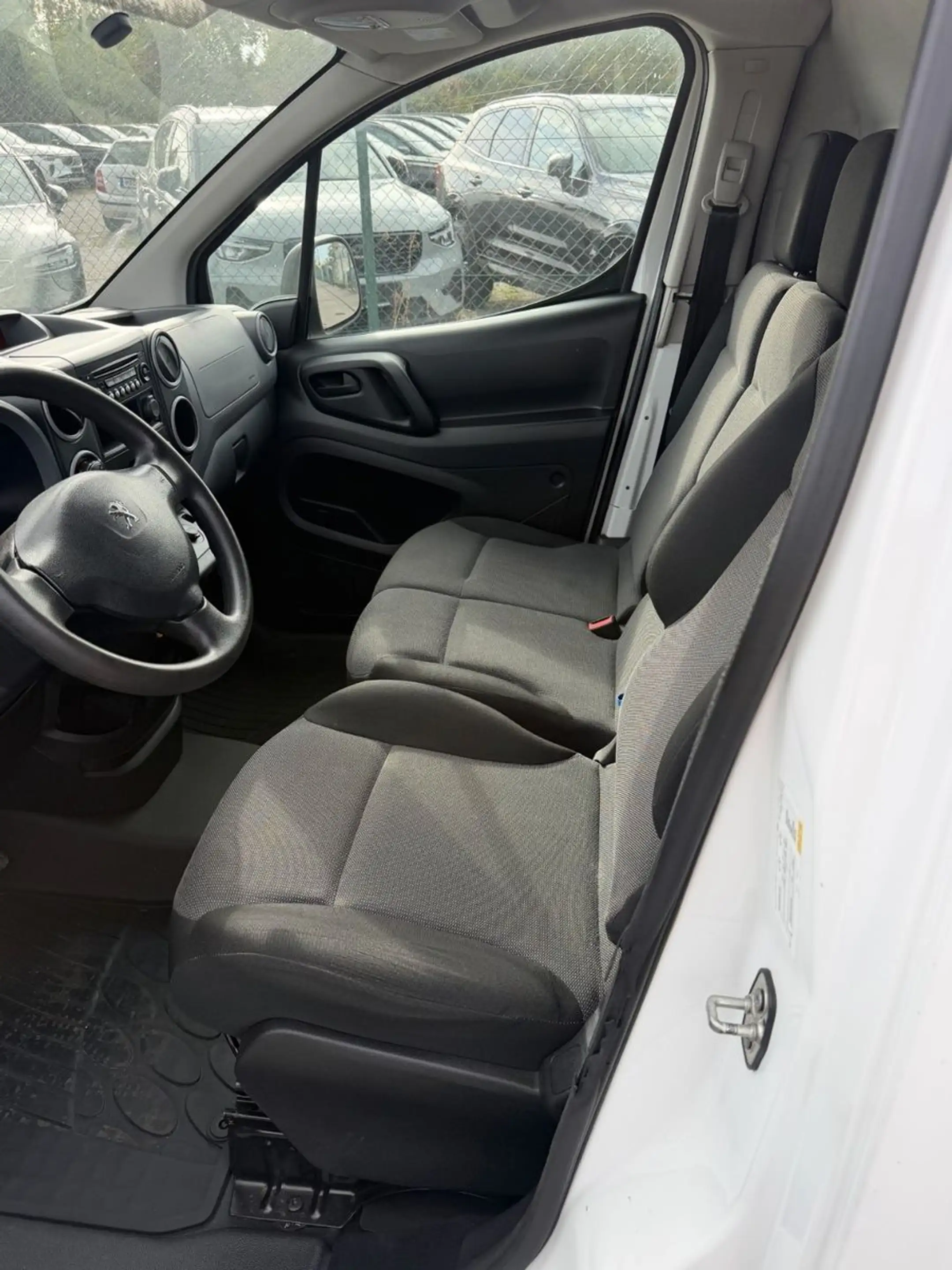 Peugeot Partner Elektro — photo 7