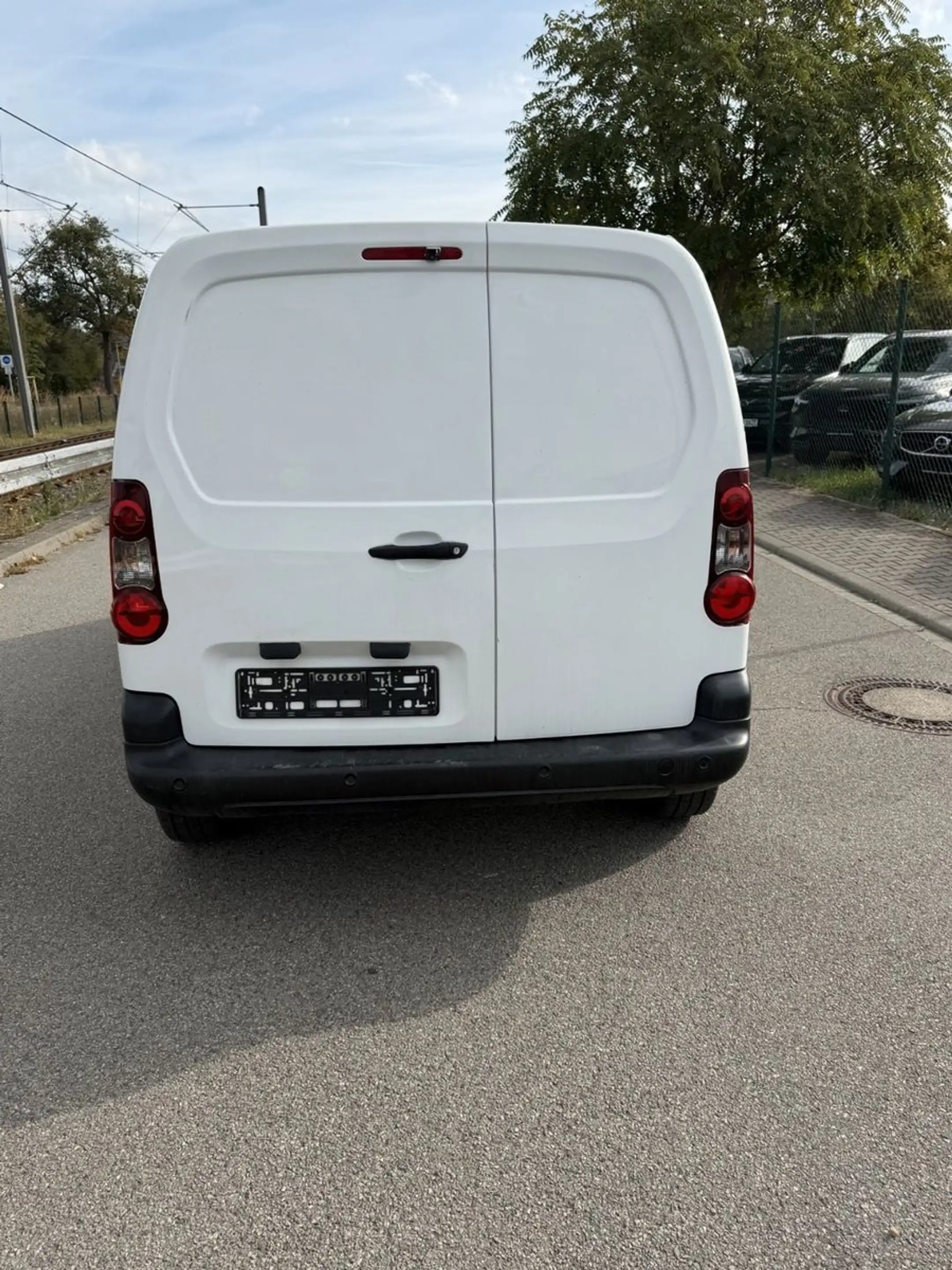 Peugeot Partner Elektro — photo 3