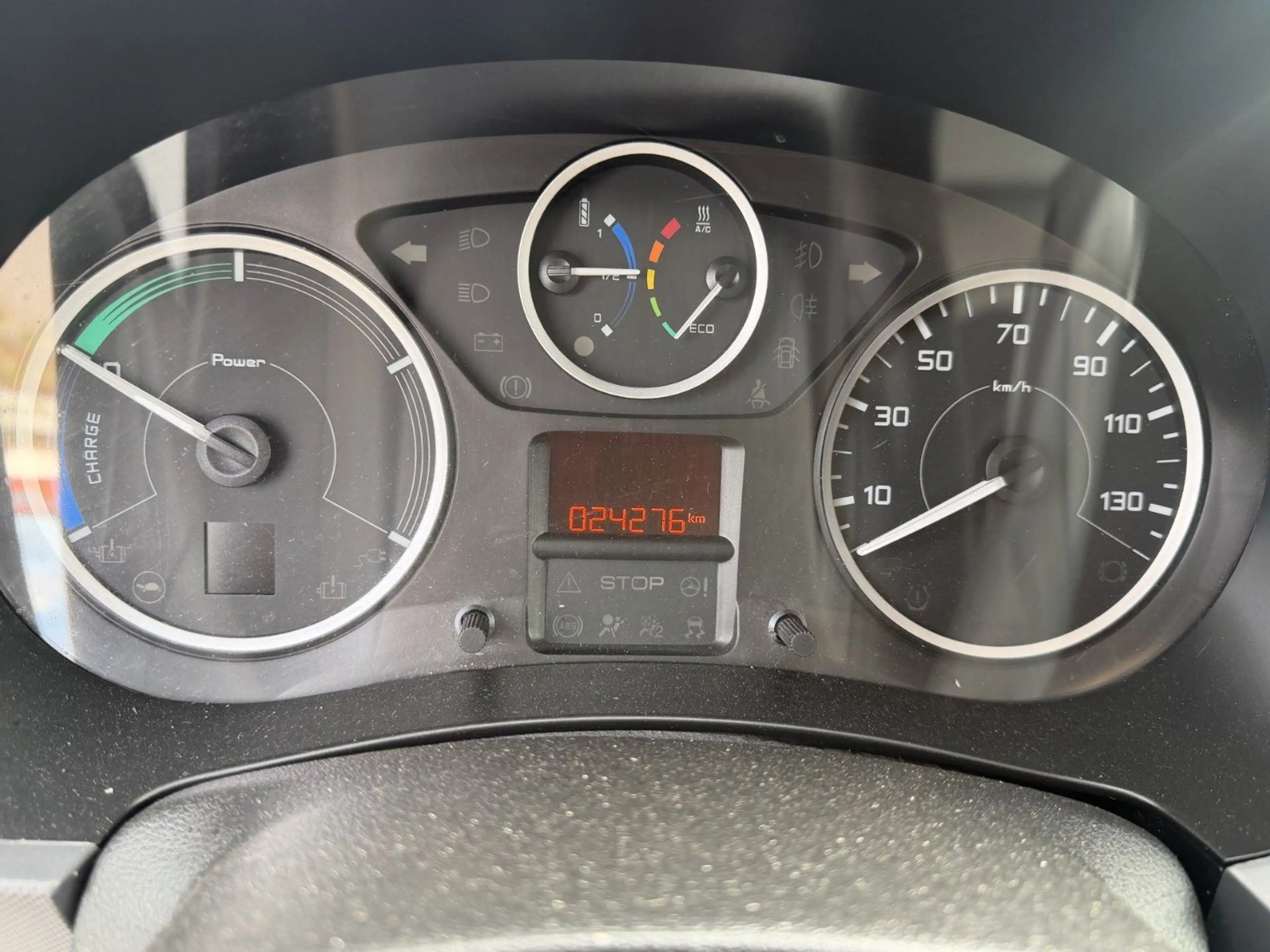 Peugeot Partner Elektro — photo 8