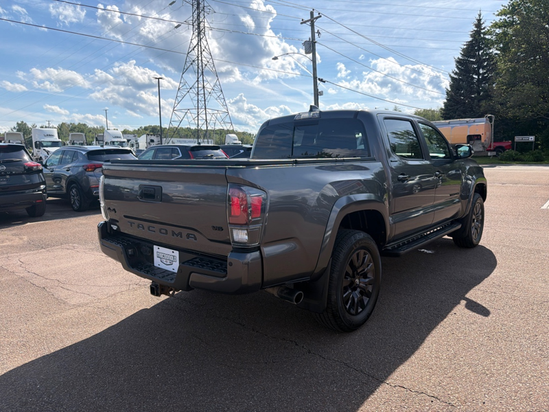 2021 Toyota Tacoma Nightshade  - Sunroof -  Navigation - $335 B/W — снимка 5